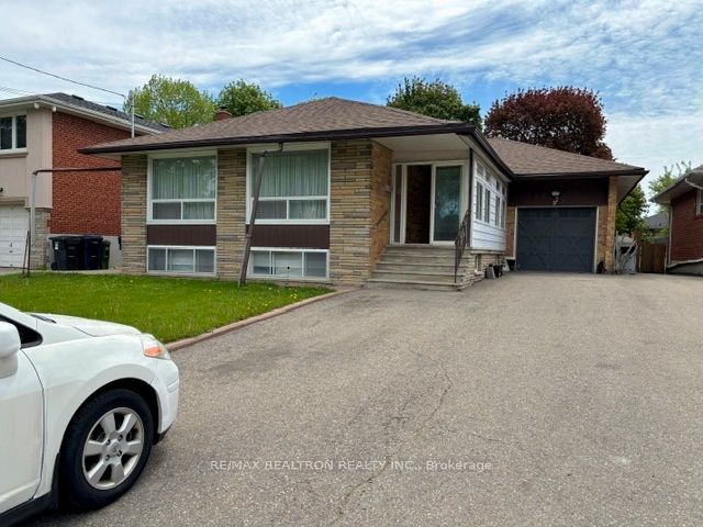 97 Overbrook Place, Toronto, ON M3H 4P5 photo 3