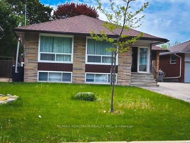 97 Overbrook Place, Toronto, ON M3H 4P5 photo 4