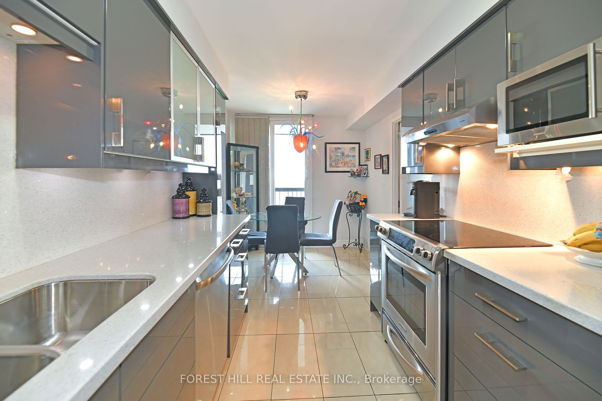 135 Antibes Drive 2404, Toronto, ON M2R 2Z1 photo 3