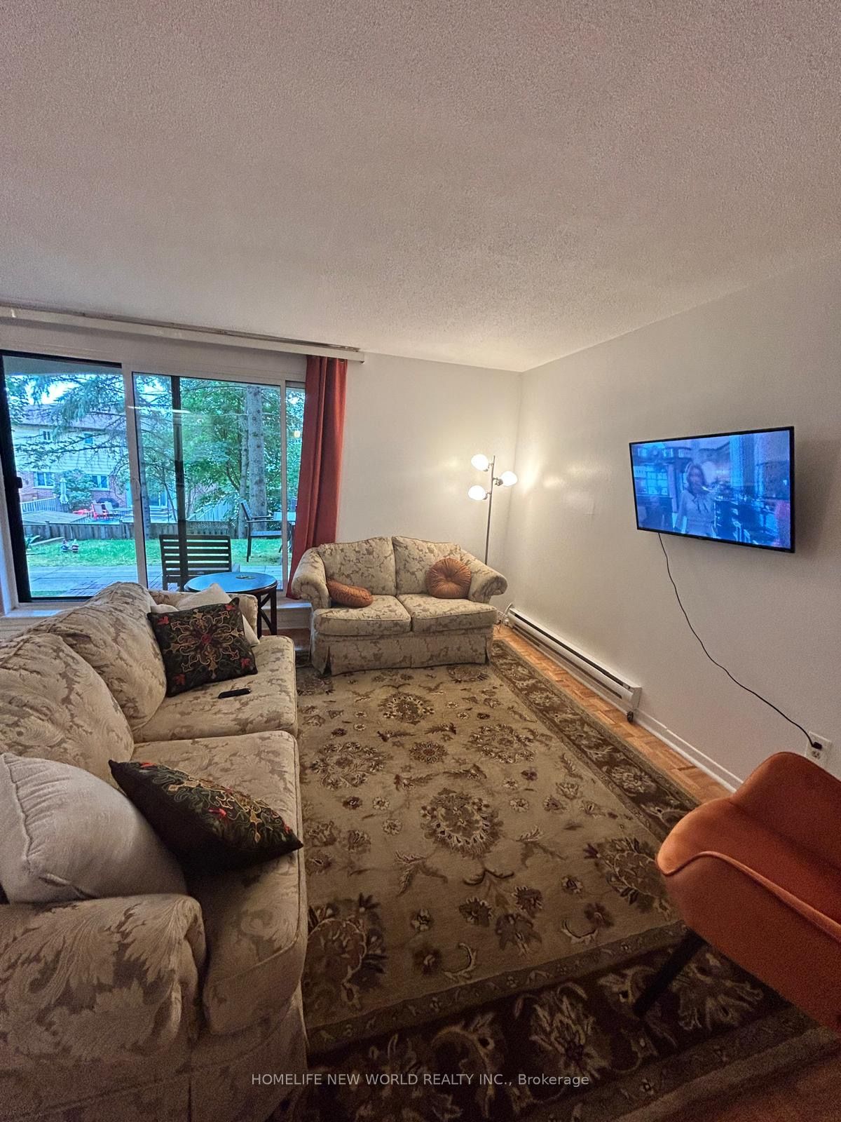 25 Pebble Byway Unit 6, Toronto, ON M2H 2M5 photo 2