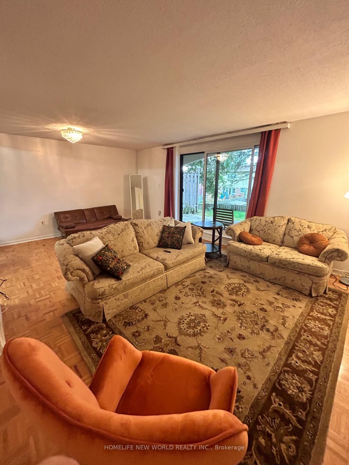 25 Pebble Byway Unit 6, Toronto, ON M2H 2M5 photo 3