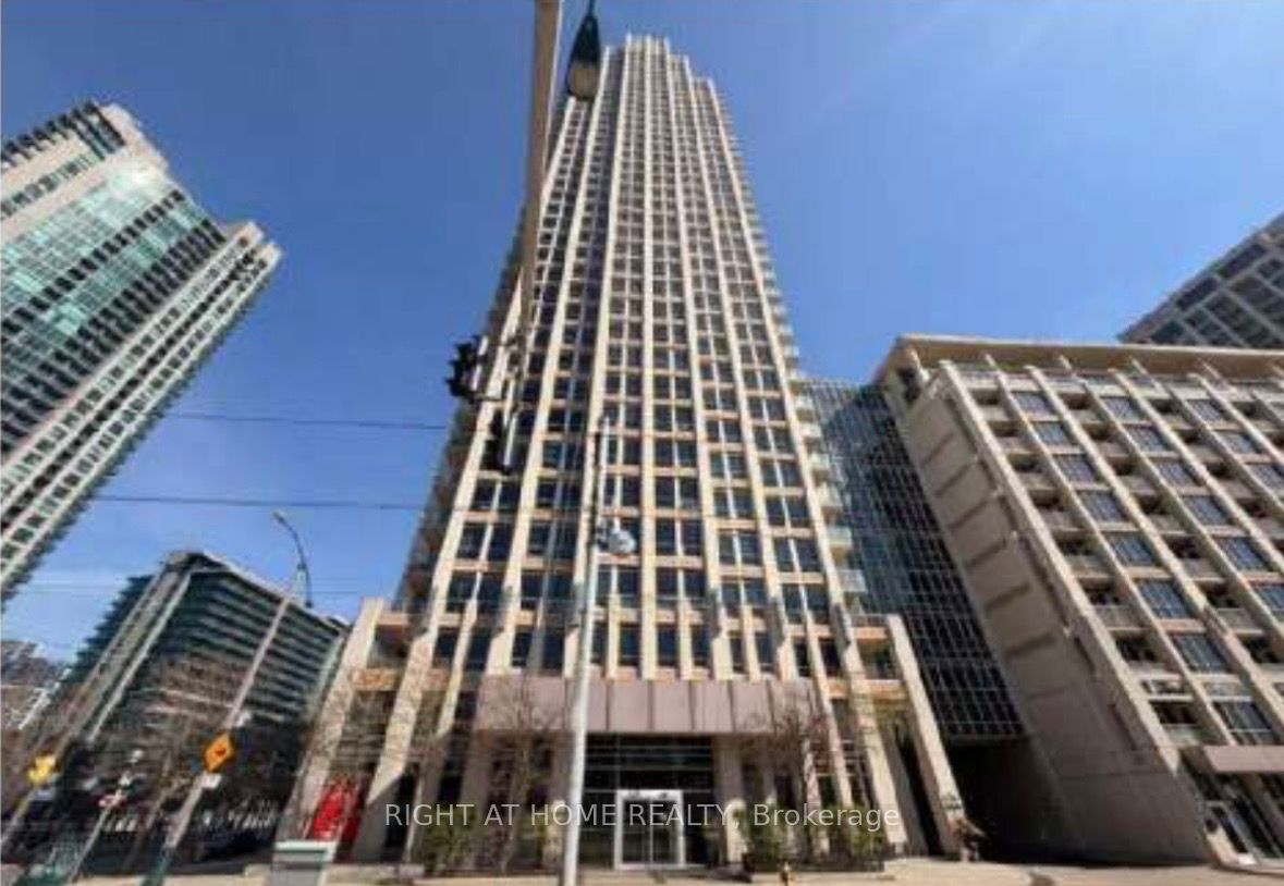 628 FLEET Street 405, Toronto, ON L5H 4C6