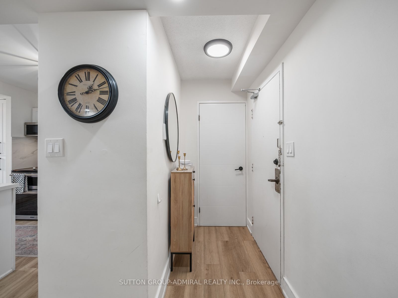 20 Edgecliff Golfway 1603, Toronto, ON M3C 3A4 photo 2