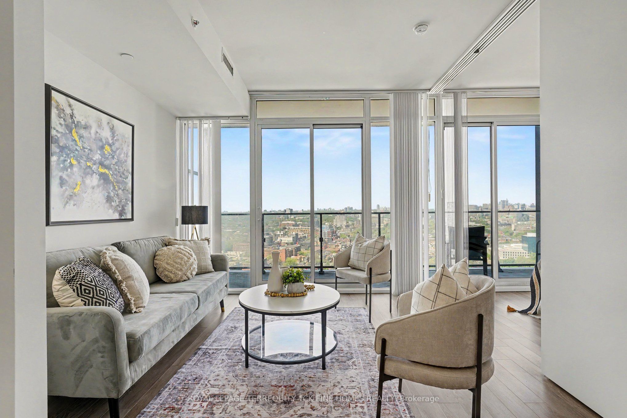 125 Peter Street 2703, Toronto, ON M5V 0M2 photo 4