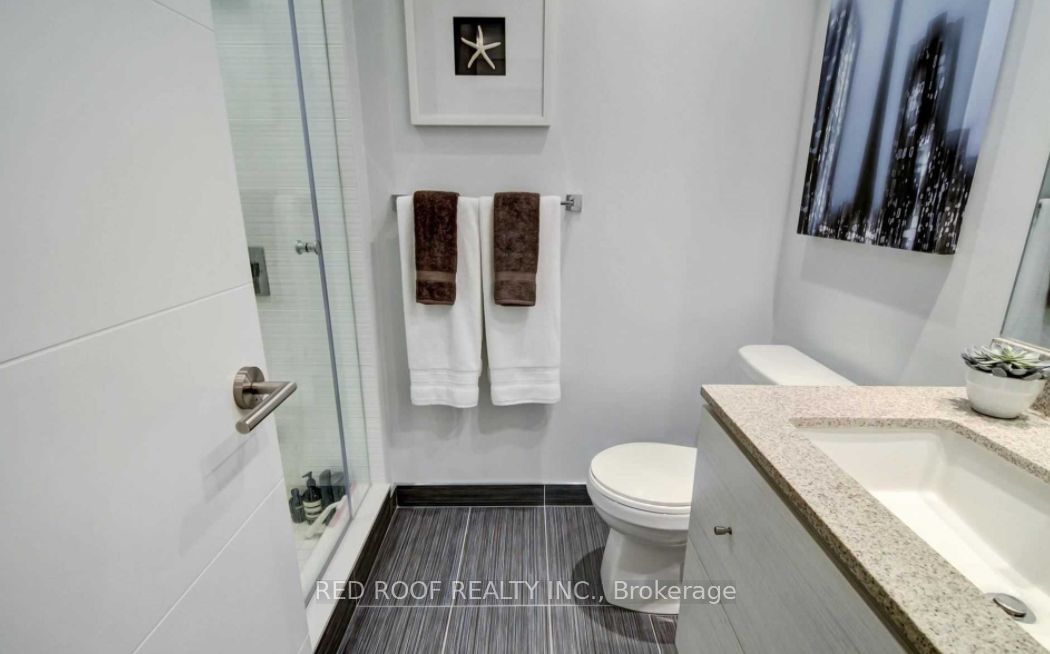 525 Adelaide Street W 233, Toronto, ON M5V 0N7 photo 4