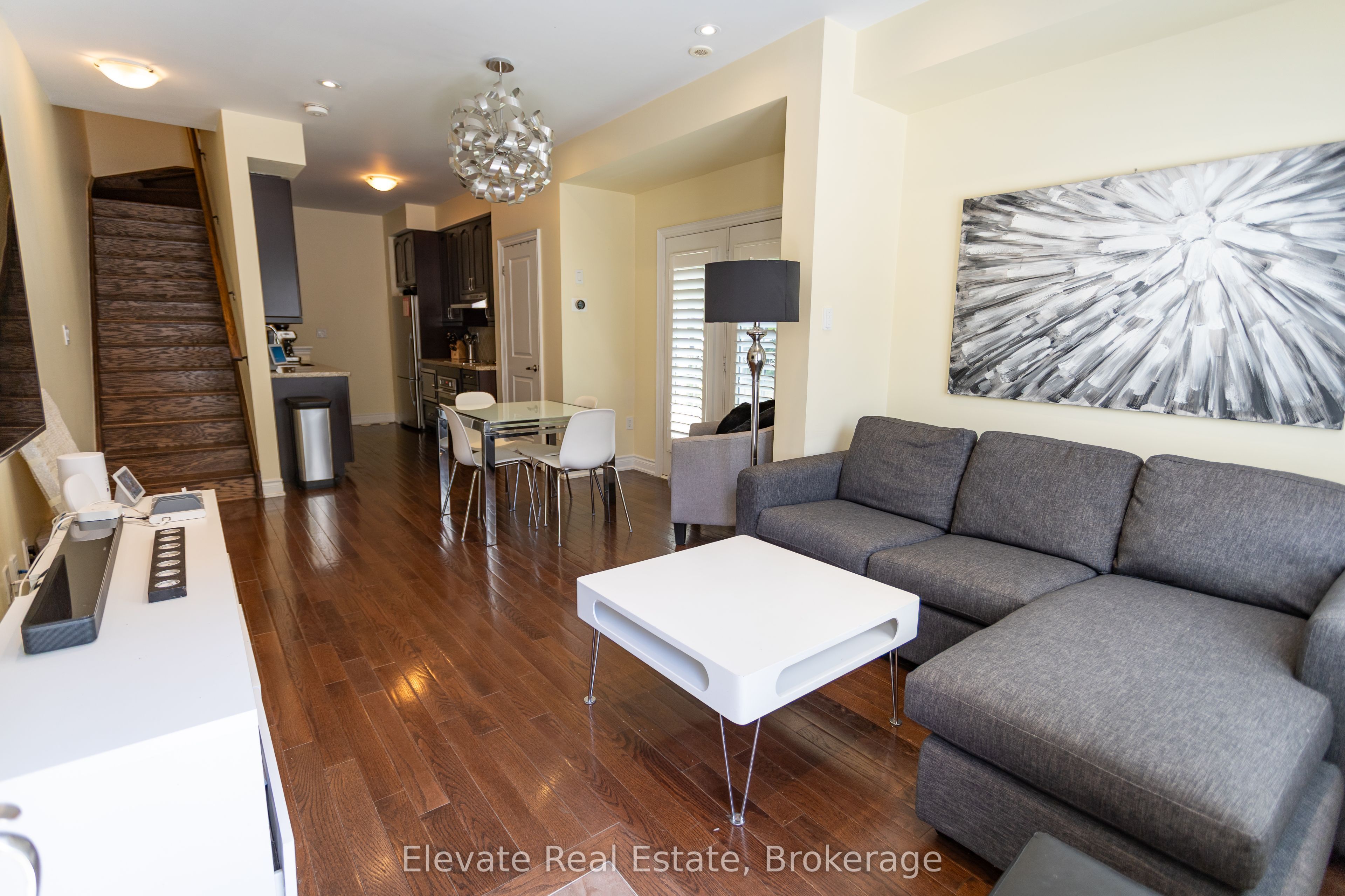 1 Hargrave Lane 1, Toronto, ON M4N 0A4 photo 5