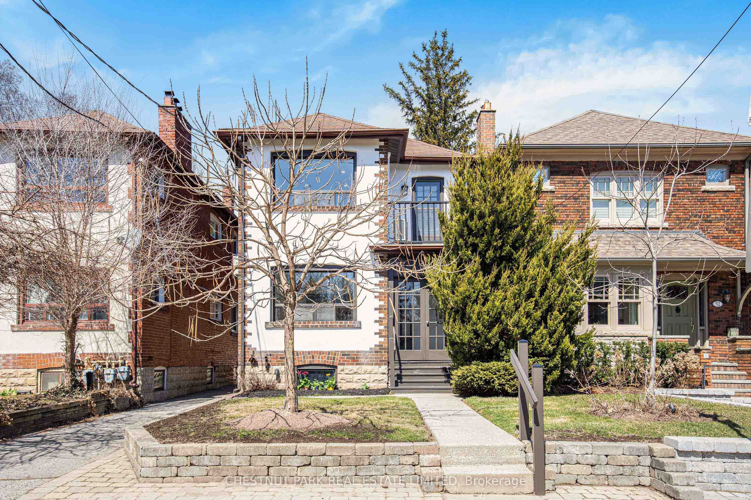 54 Mcnairn Avenue Upper, Toronto, ON M5M 2H5 photo 2