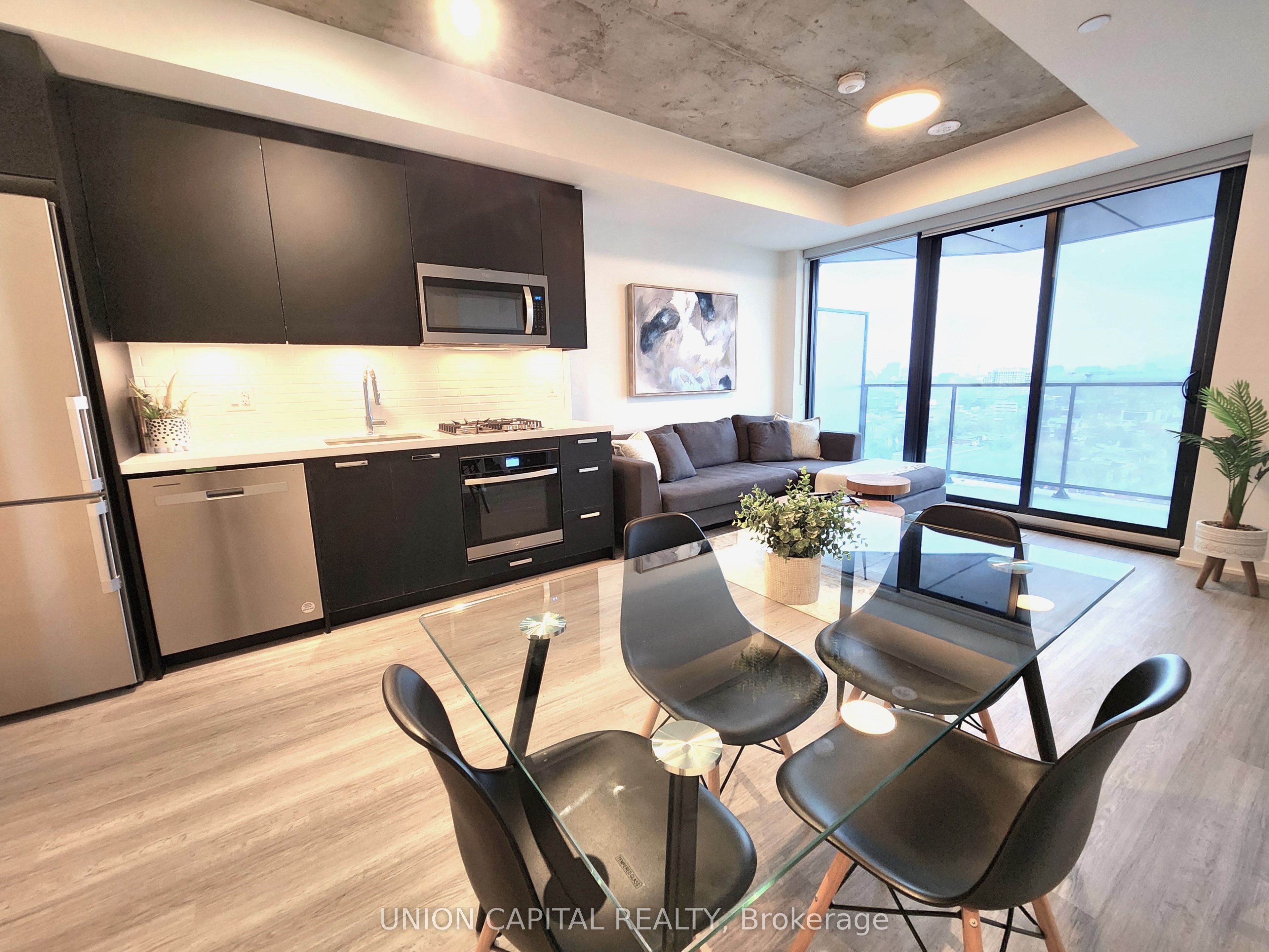 195 McCaul Street 1601, Toronto, ON M5T 1W6 photo 3
