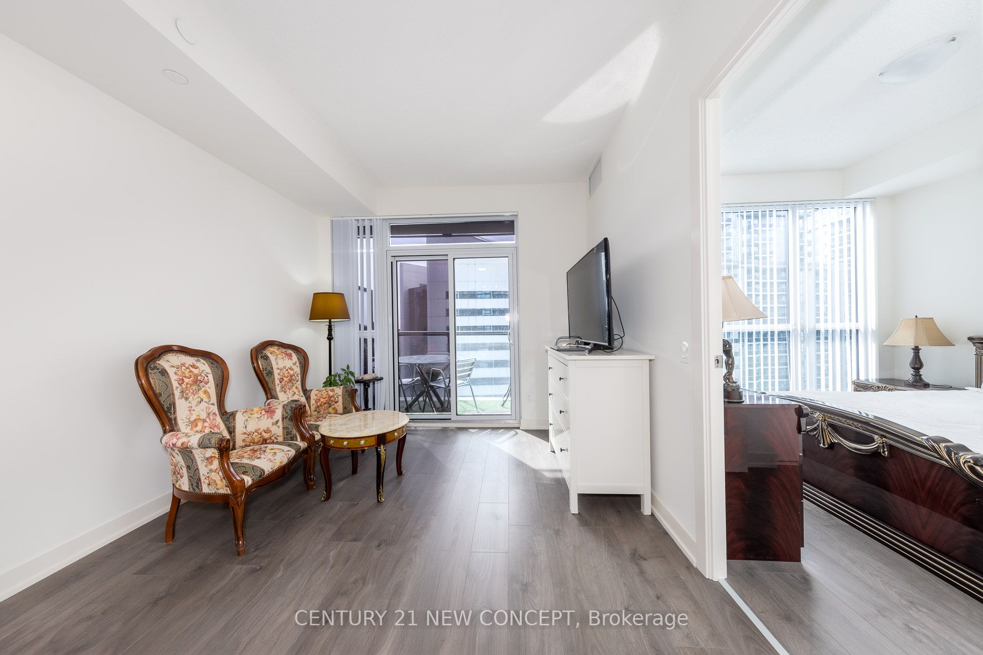4955 Yonge Street 2712, Toronto, ON M2N 0L8 photo 4