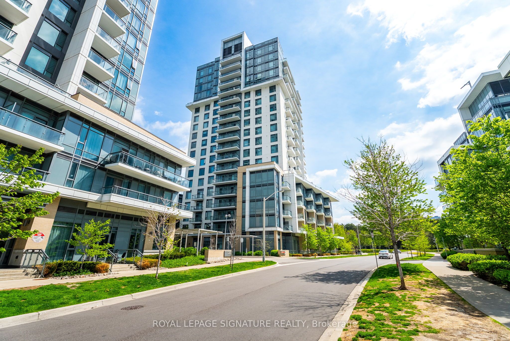 60 Ann O'Reilly Road 358, Toronto, ON M2J 0C8