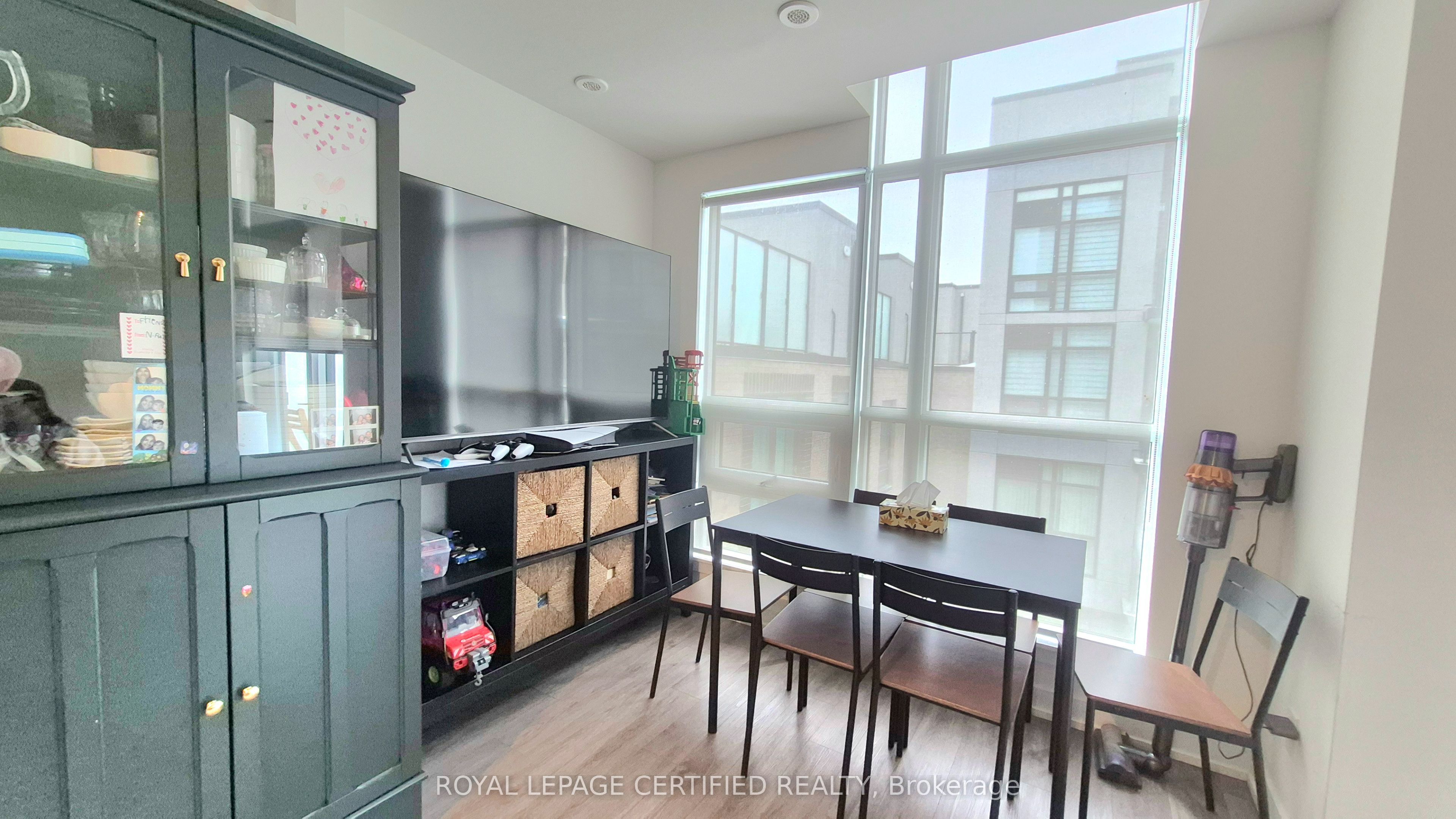 851 Sheppard Avenue W 26, Toronto, ON M3H 0G2 photo 3