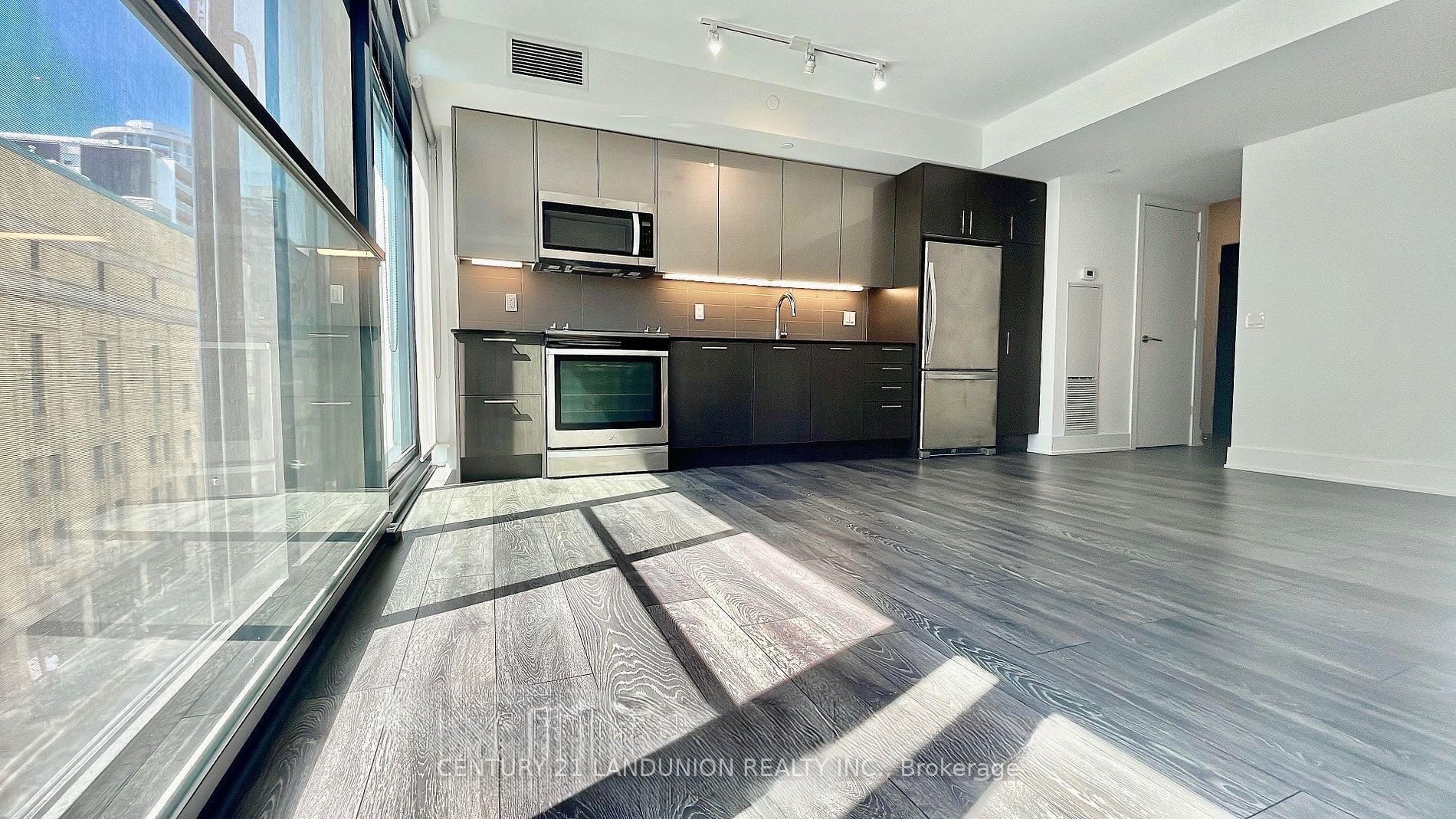 403 Church Street 508, Toronto, ON M4Y 2C2 photo 2