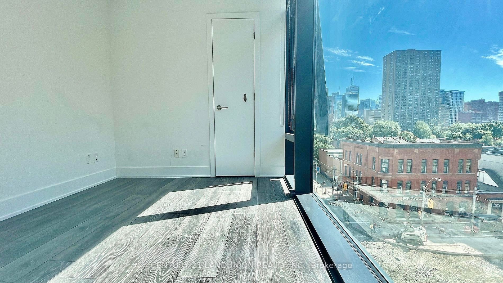 403 Church Street 508, Toronto, ON M4Y 2C2 photo 3