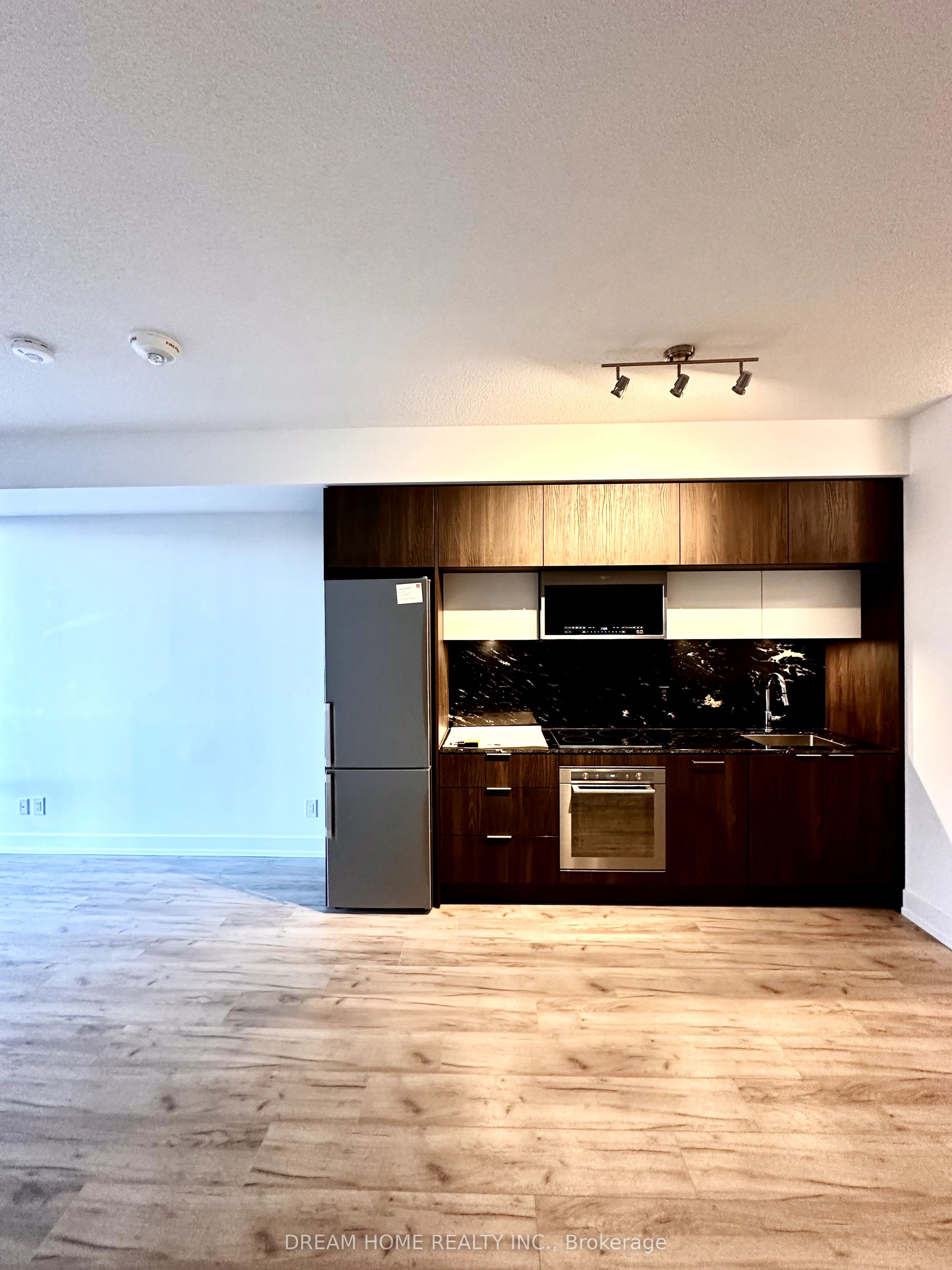 25 Adra Grado Way 802, Toronto, ON M2J 0H6 photo 5