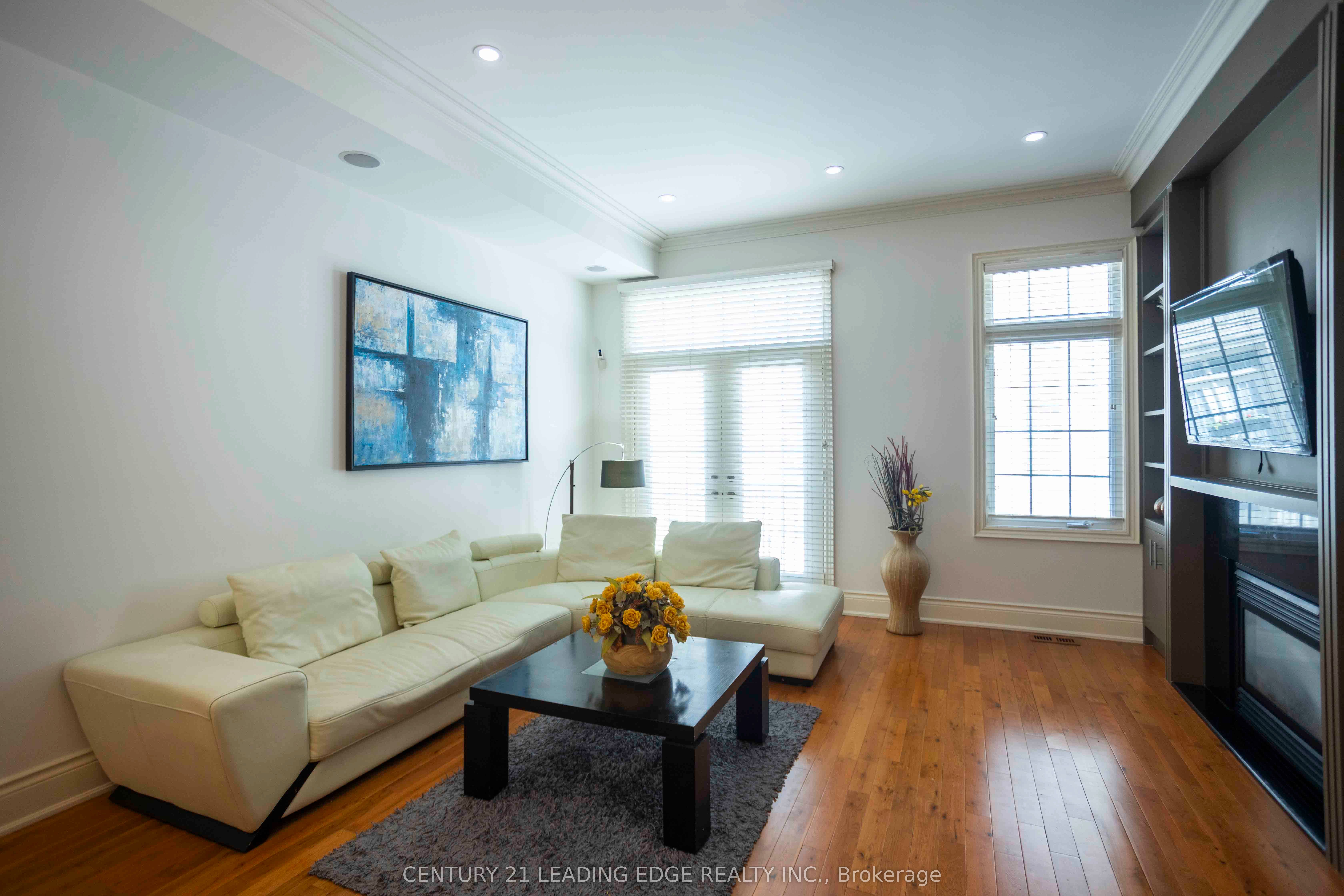 206A Merton Street, Toronto, ON M4S 1A1