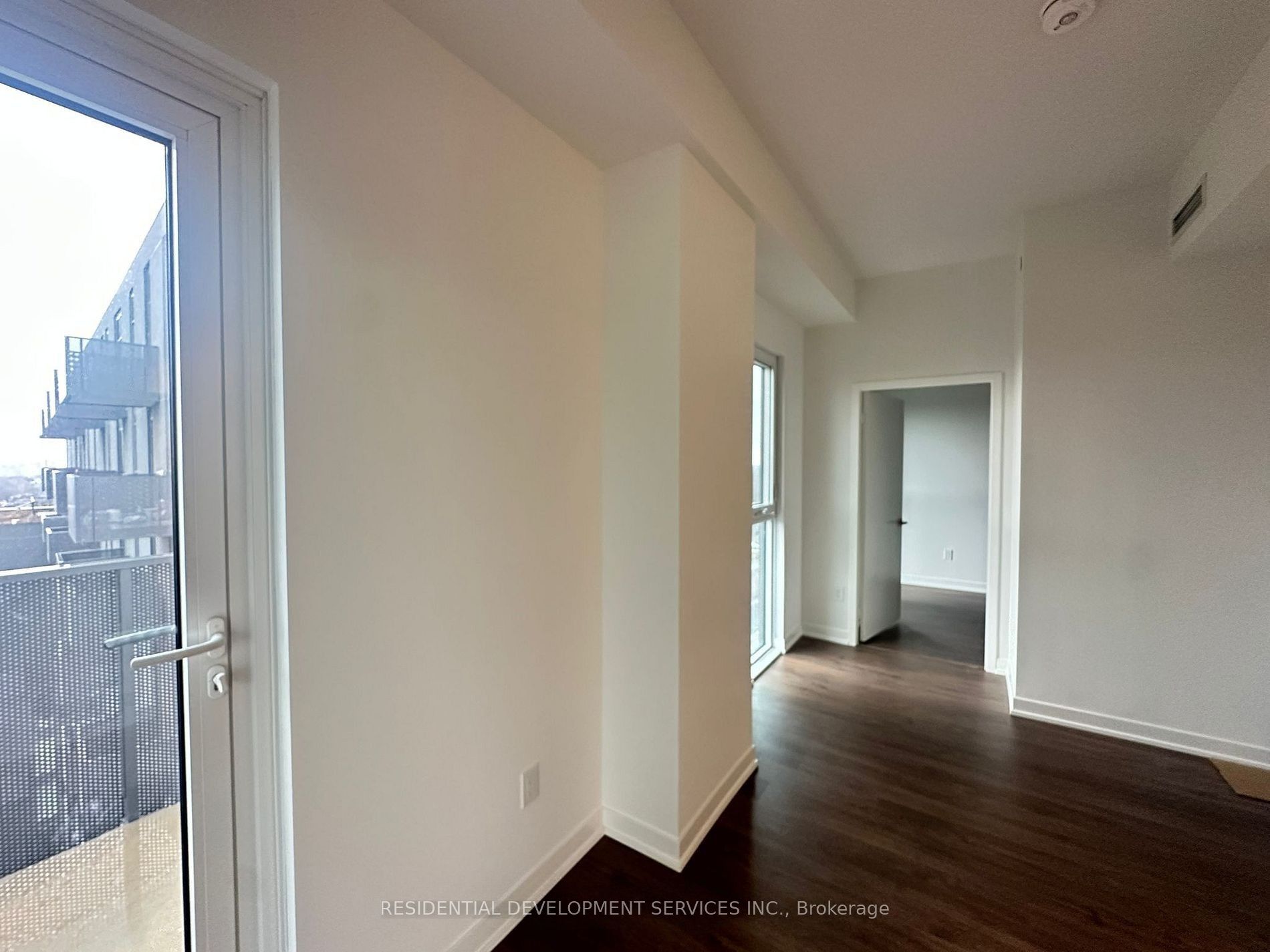 500 Wilson Avenue 1110, Toronto, ON M3H 0E5 photo 5
