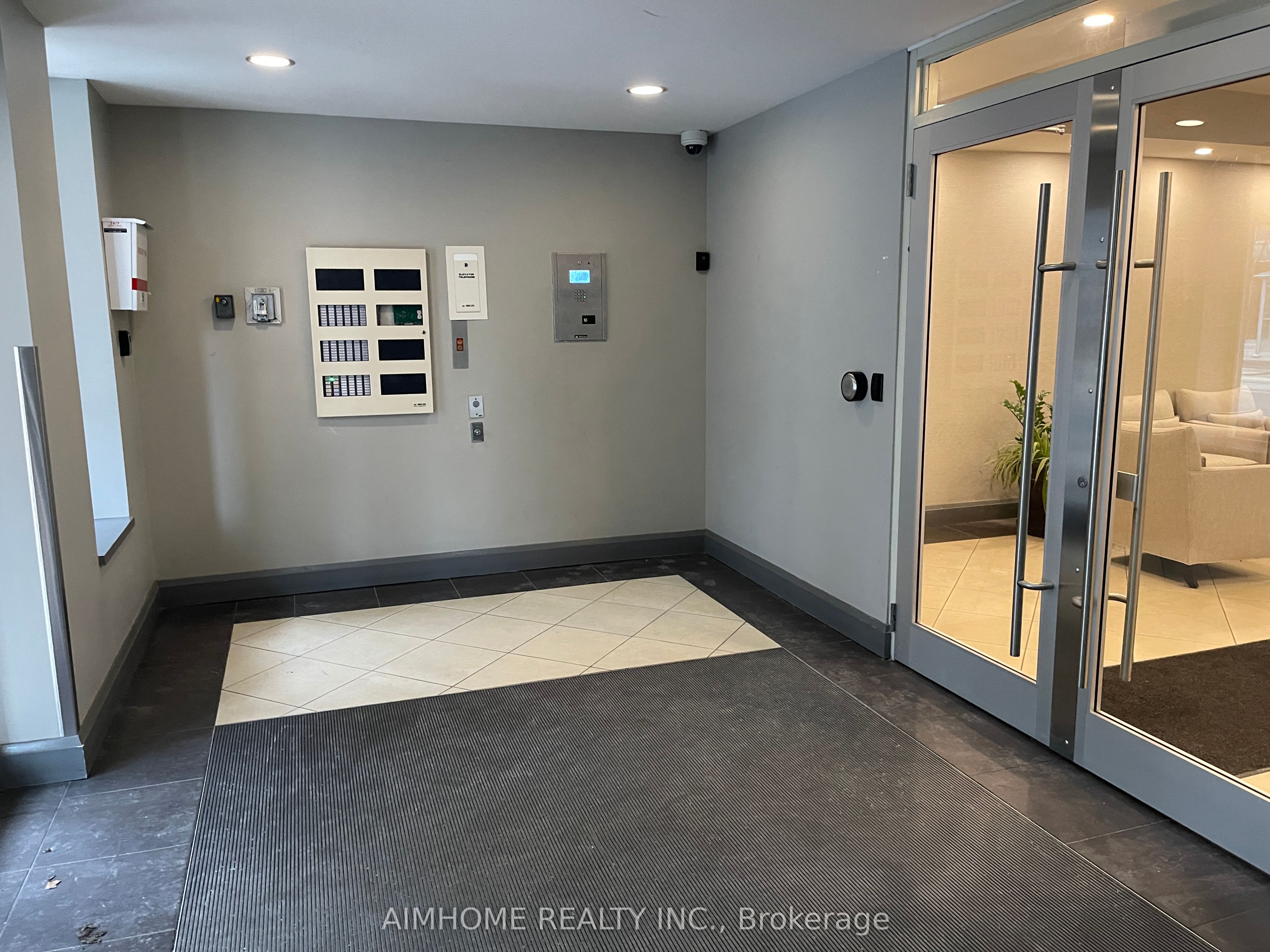 1000 King Street W 317, Toronto, ON M6K 3N1 photo 4