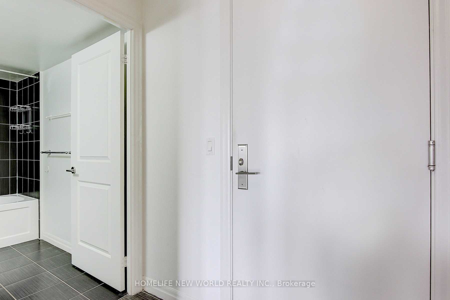 275 Yorkland Road 1411, Toronto, ON M2J 0B4 photo 2