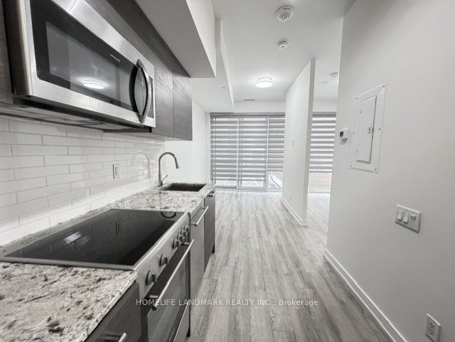 28 Wellesley Street E 308, Toronto, ON M4Y 0C4 photo 5