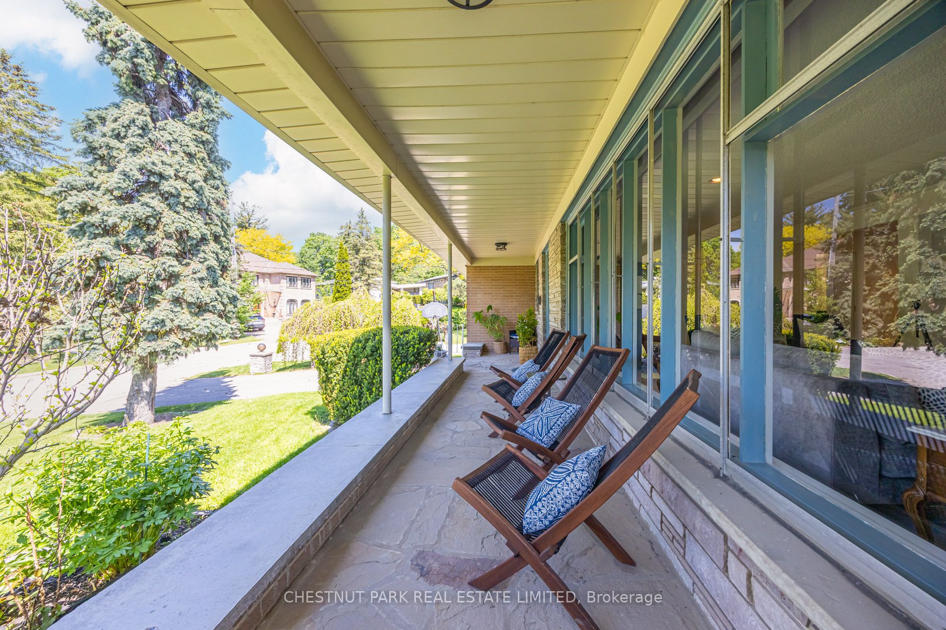 26 Hearthstone Crescent, Toronto, ON M2R 1G3 photo 4