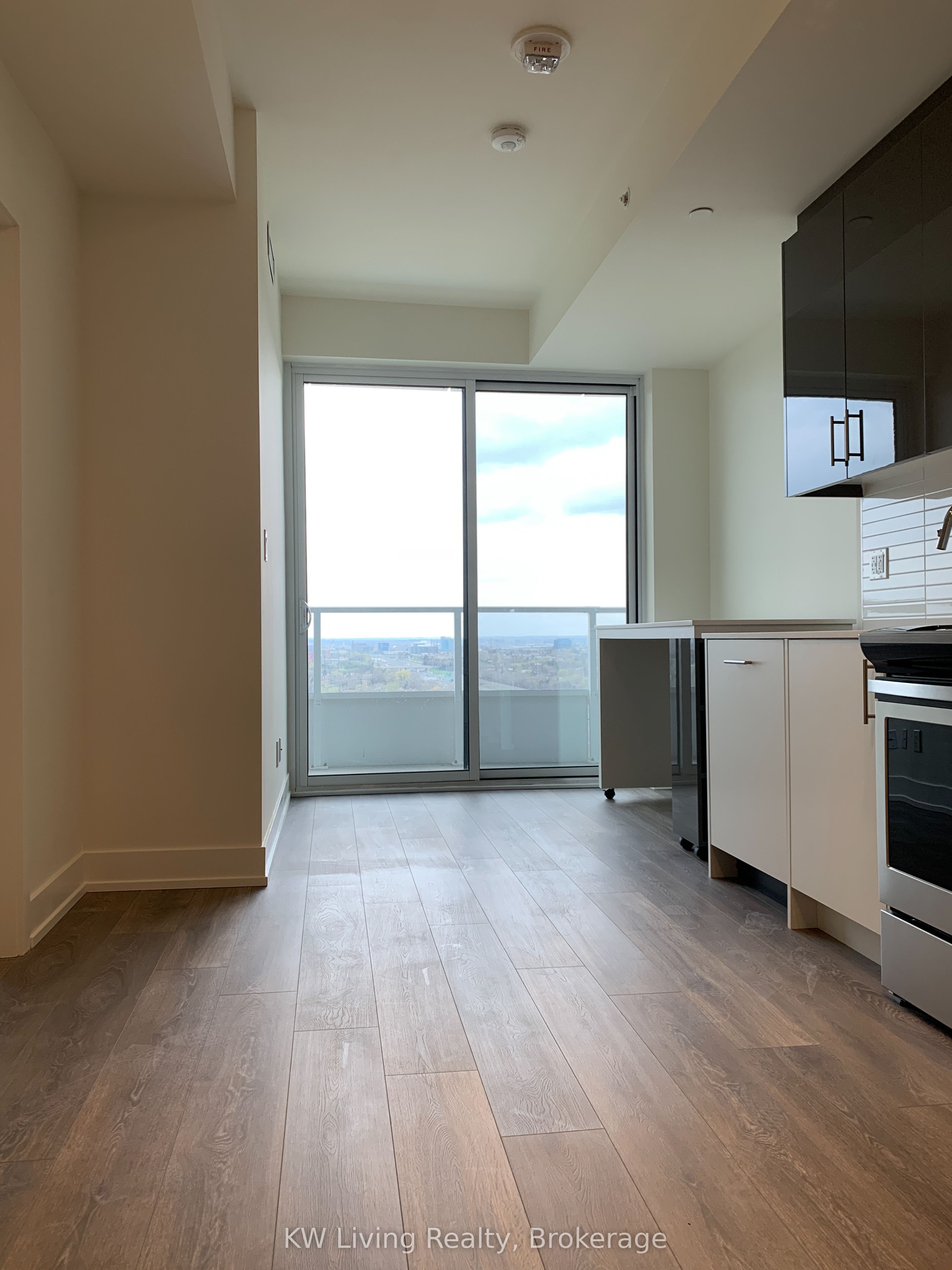 180 Fairview Mall Drive 1908, Toronto, ON M2J 0G4 photo 3