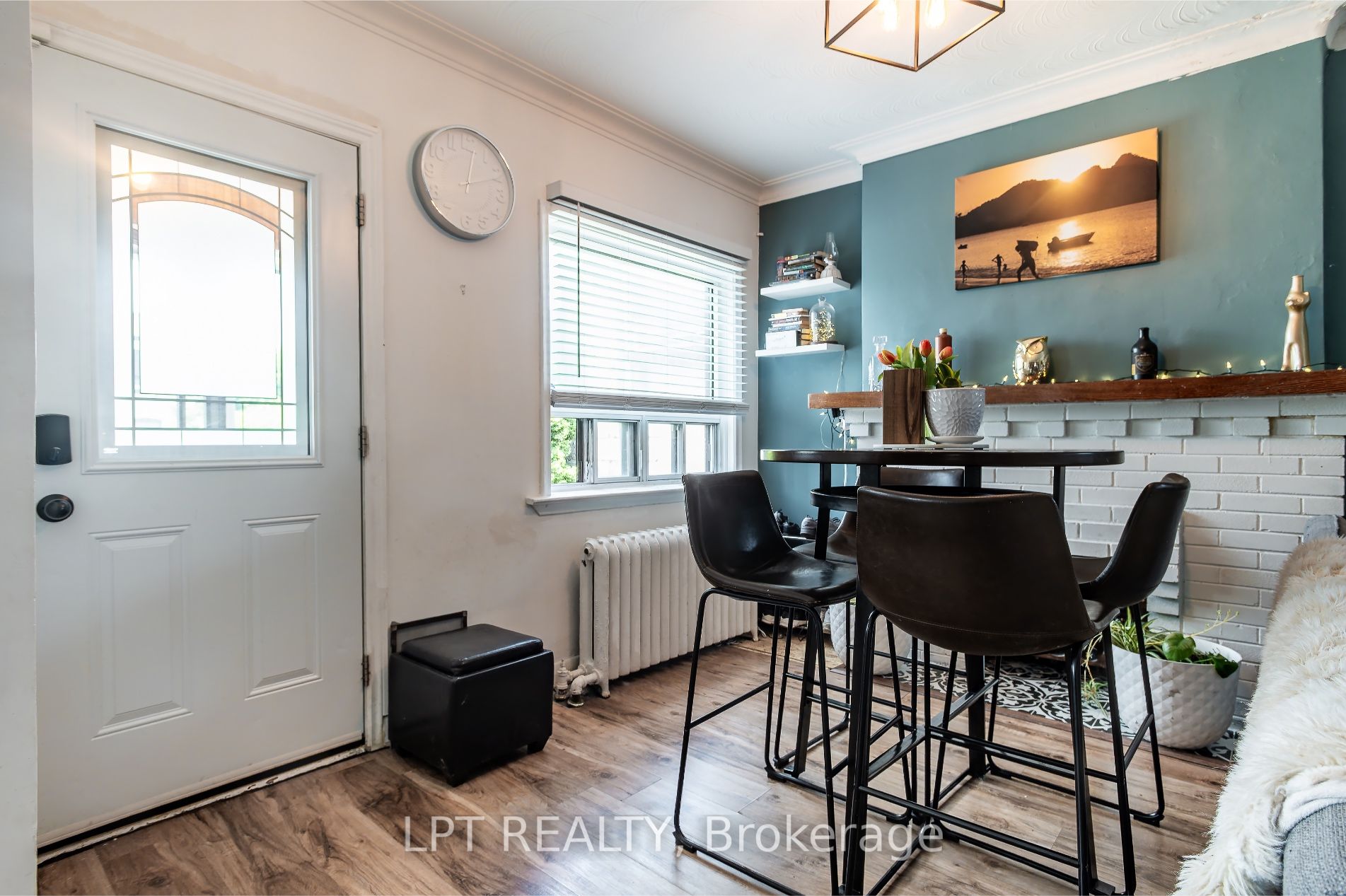 541 Vaughan Road, Toronto, ON M6C 2R2 photo 5