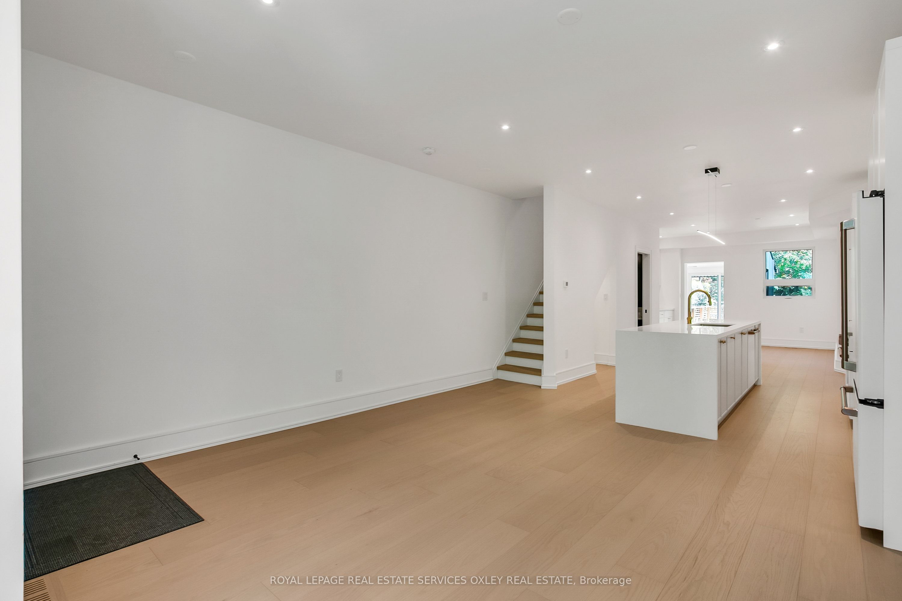 195 Albany Avenue, Toronto, ON M5R 3C7 photo 5