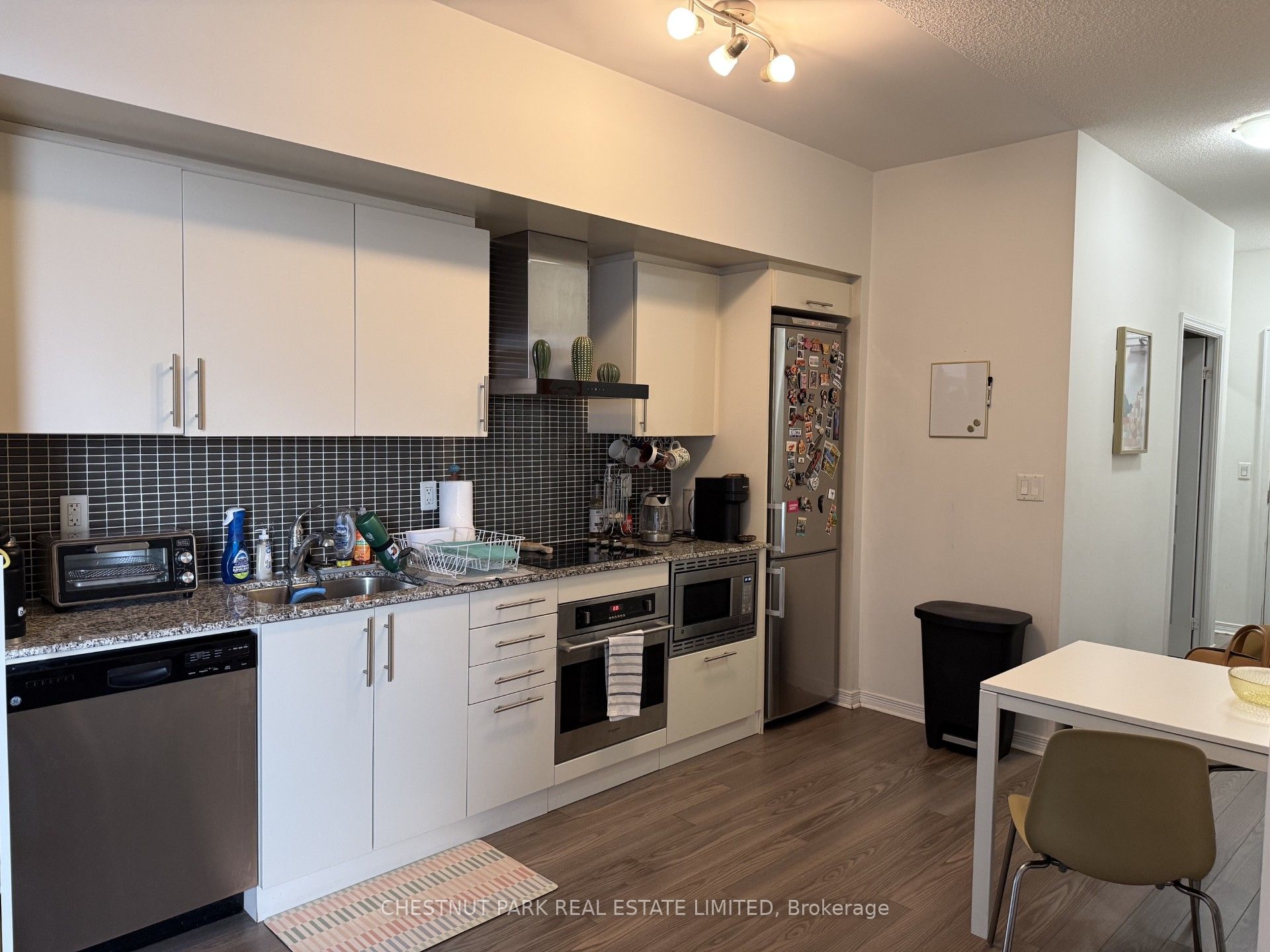 352 Front Street 1711, Toronto, ON M5V 0K3 photo 4