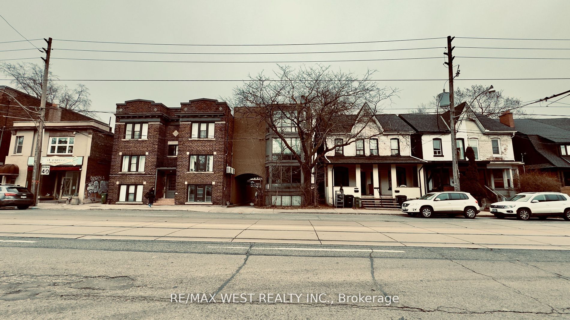 1061 Bathurst Street, Toronto, ON M5R 3G8 photo 3