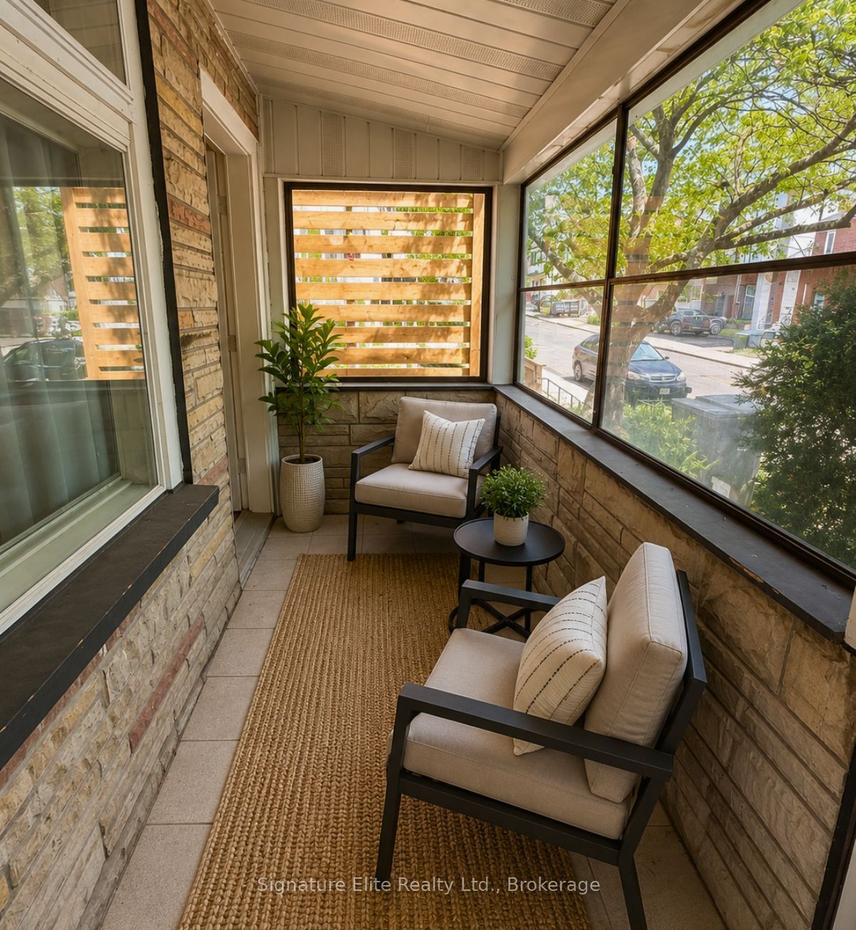 364 Winona Drive, Toronto, ON M6C 3T3 photo 2
