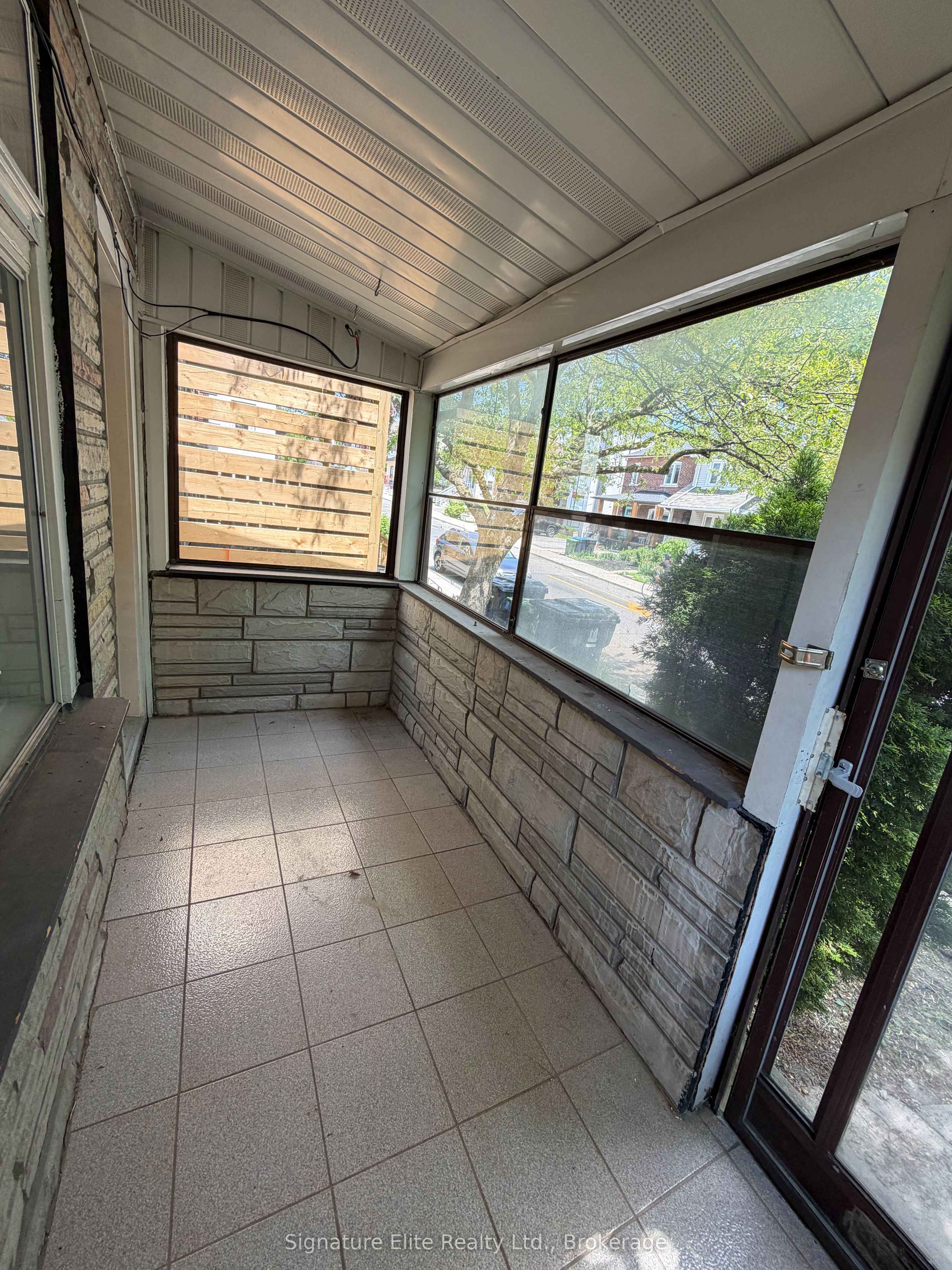 364 Winona Drive, Toronto, ON M6C 3T3 photo 4