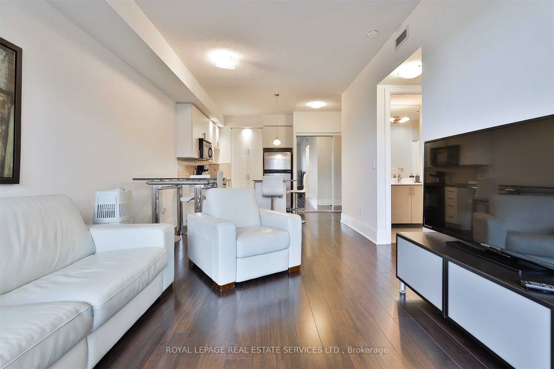 181 Wynford Drive 412, Toronto, ON M3C 0C6 photo 3