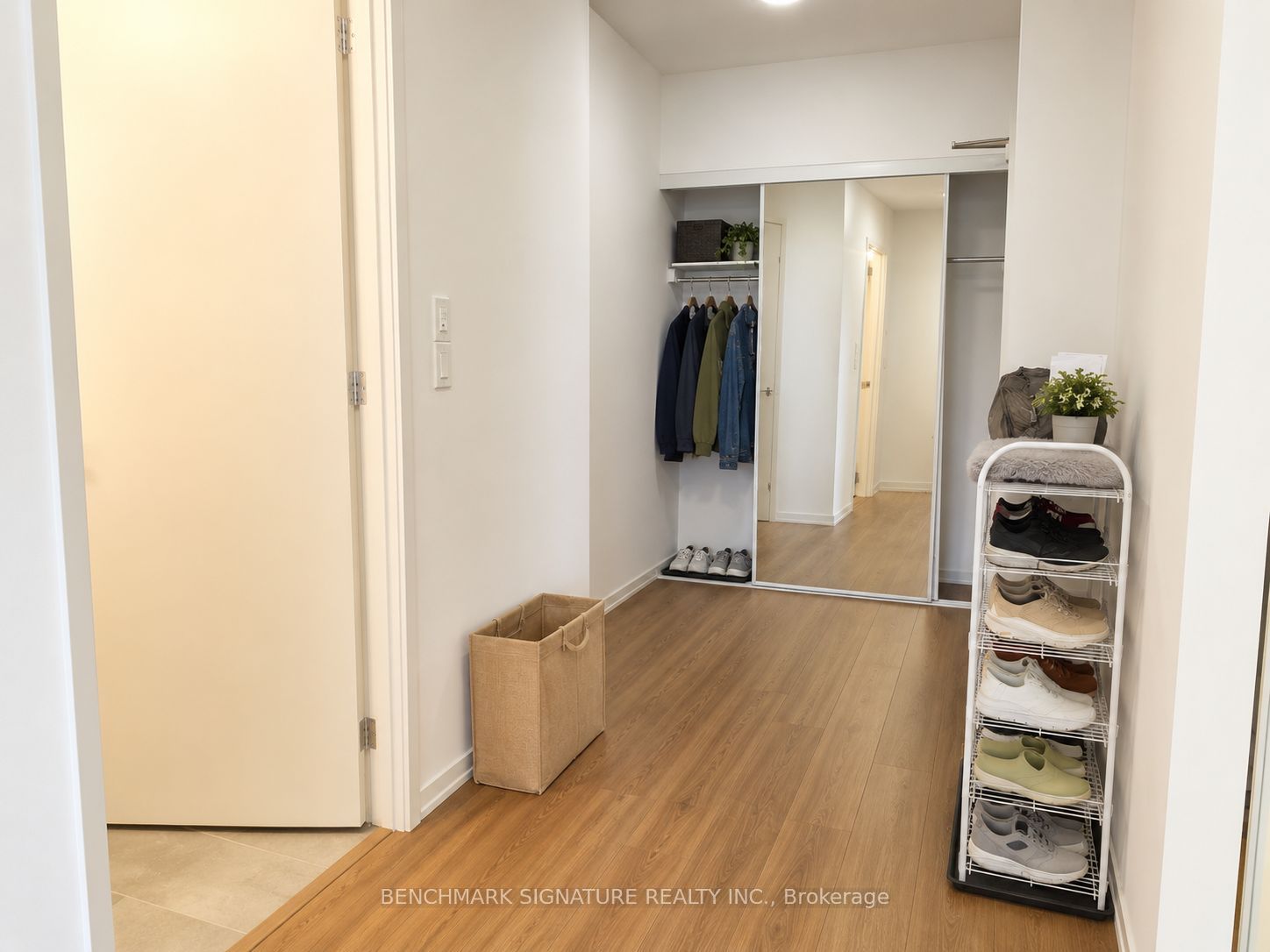 203 College Street 606, Toronto, ON M5T 0C8 photo 5