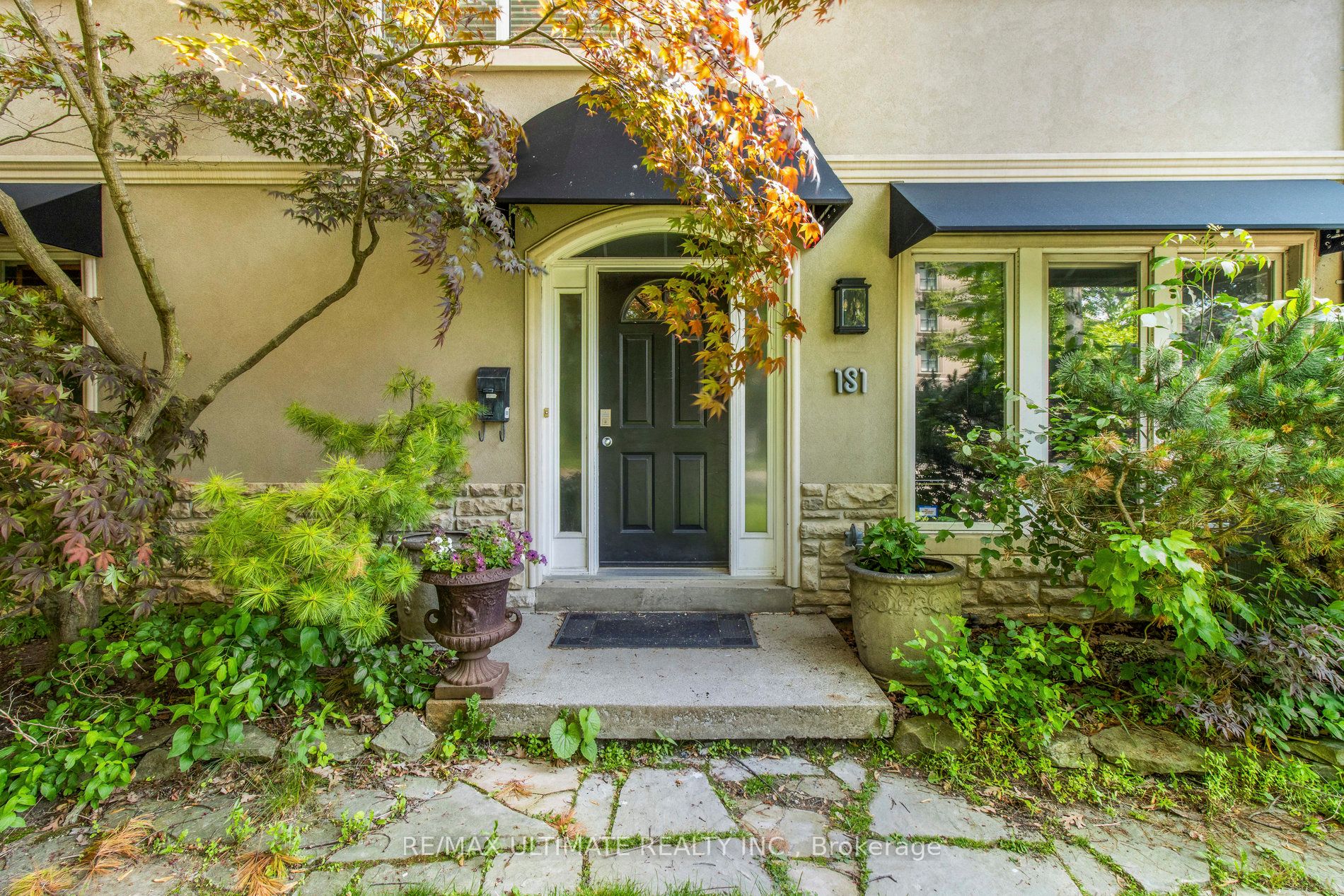 181 Bayview Heights Drive, Toronto, ON M4G 2Z1 photo 4