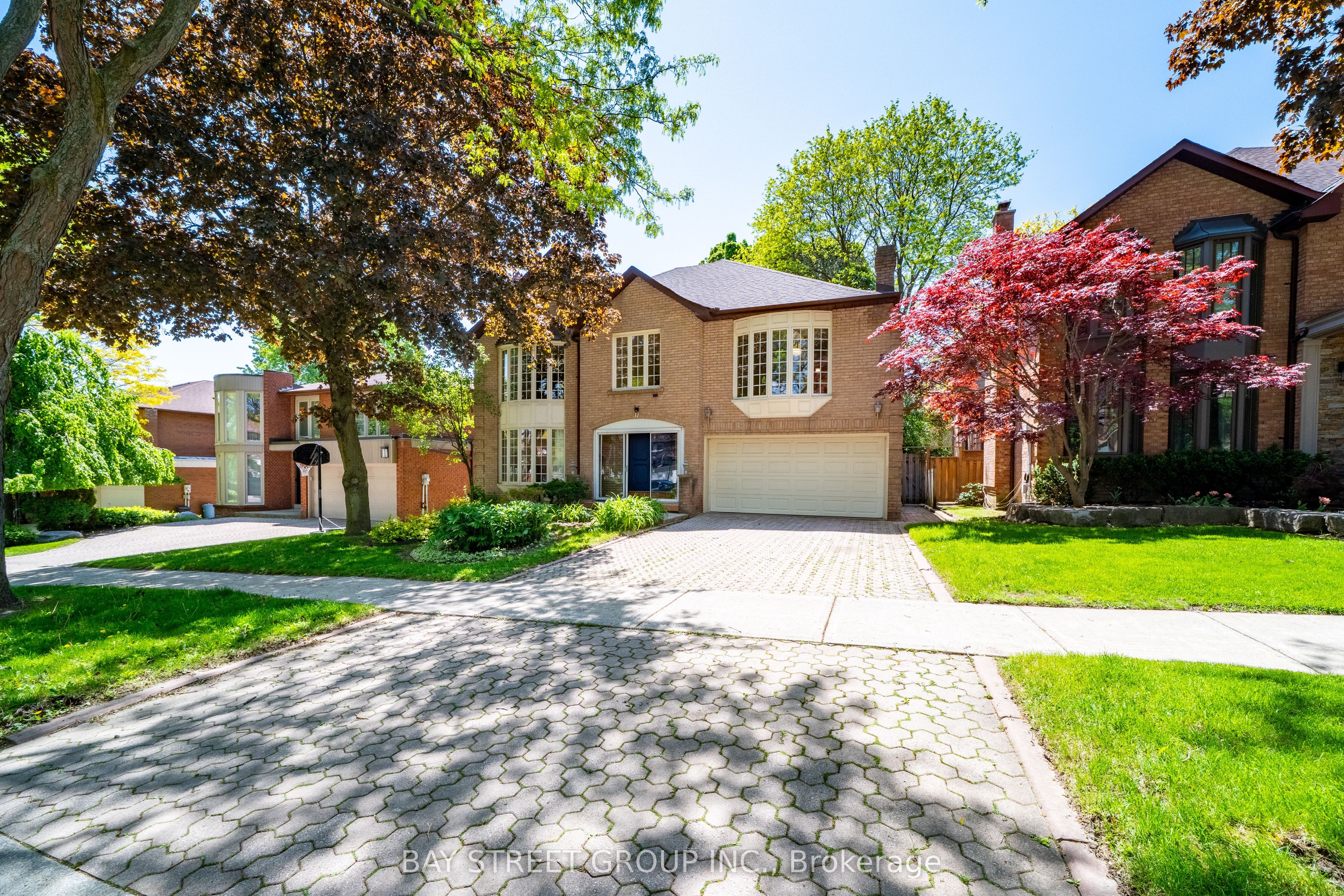 11 Riderwood Drive, Toronto, ON M2L 2X4 photo 2
