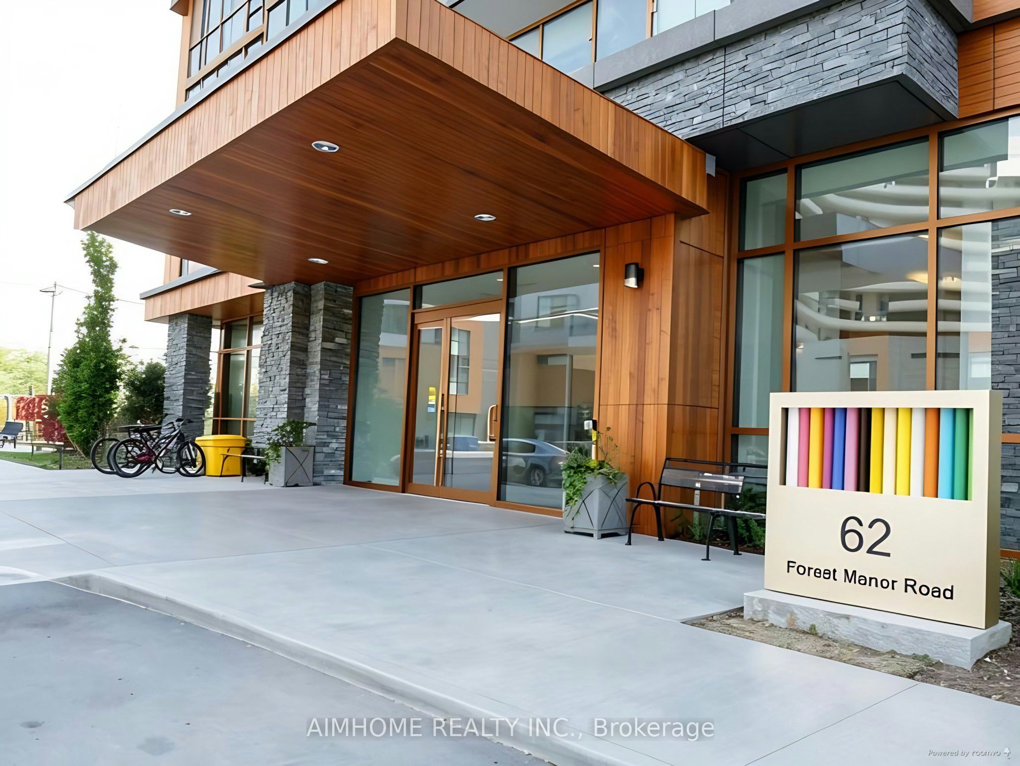 62 Forest Manor Road 911, Toronto, ON M2J 0B6