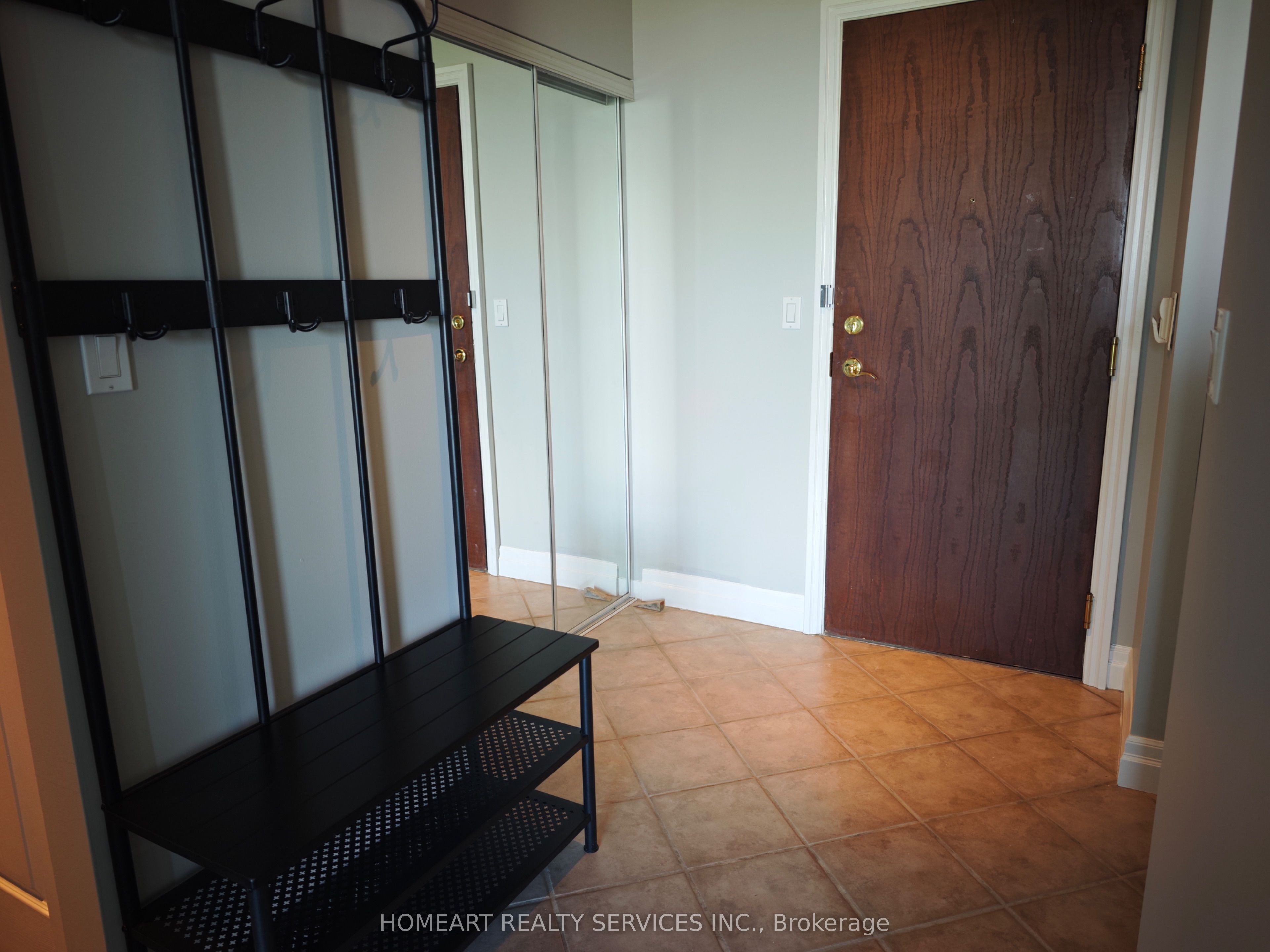 28 Pemberton Avenue 1007, Toronto, ON M2M 4L1