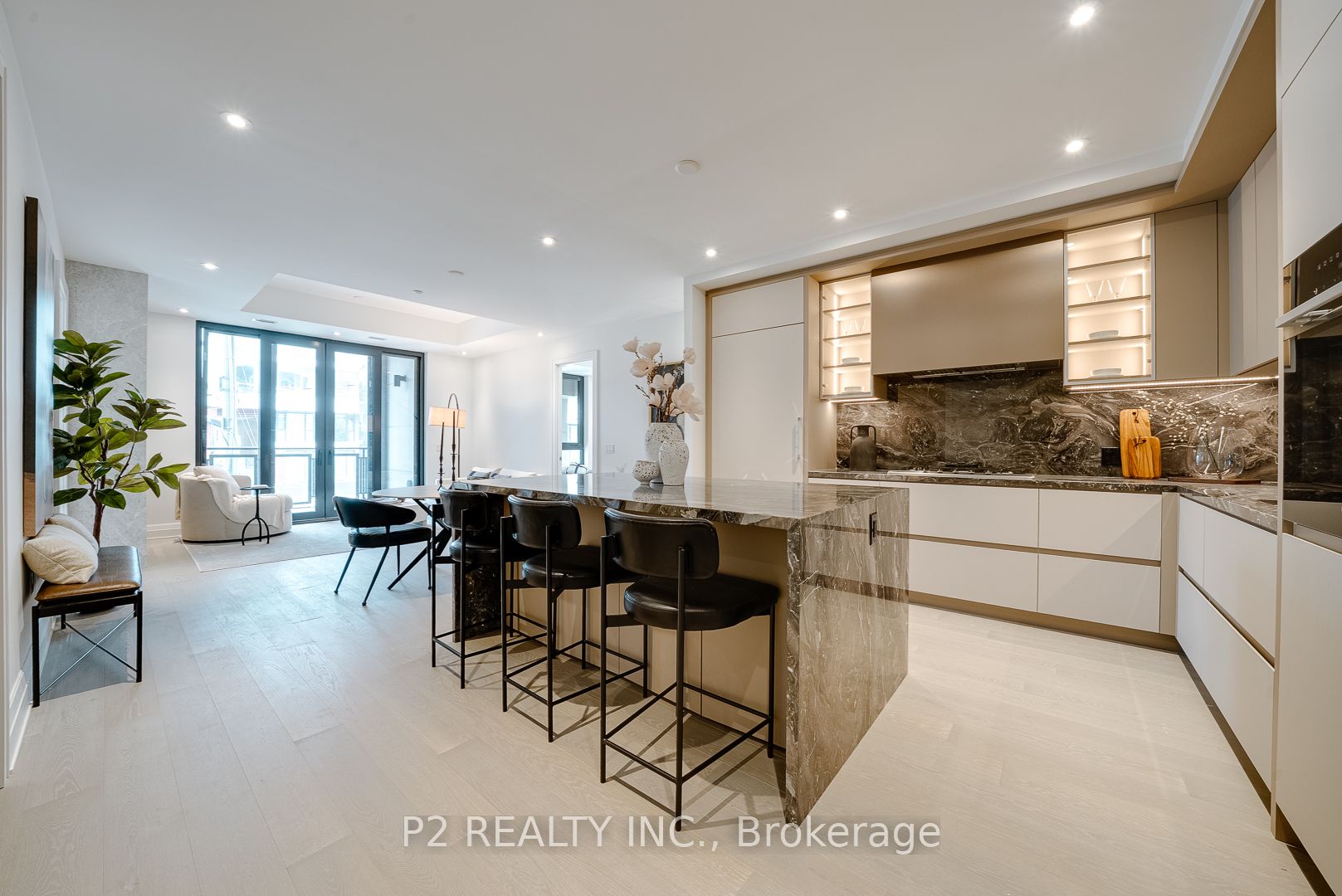 2 Forest Hill Road 208, Toronto, ON M4V 2L3