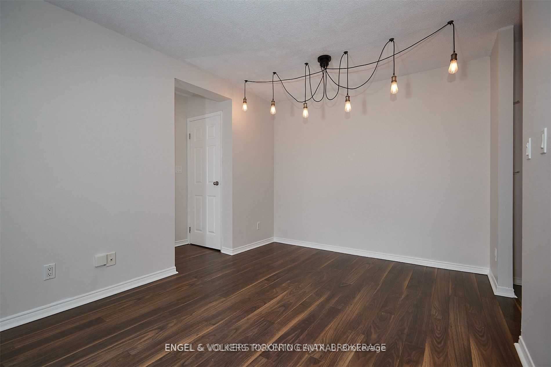 222 THE ESPLANADE Street 310, Toronto, ON M5A 4M8 photo 2