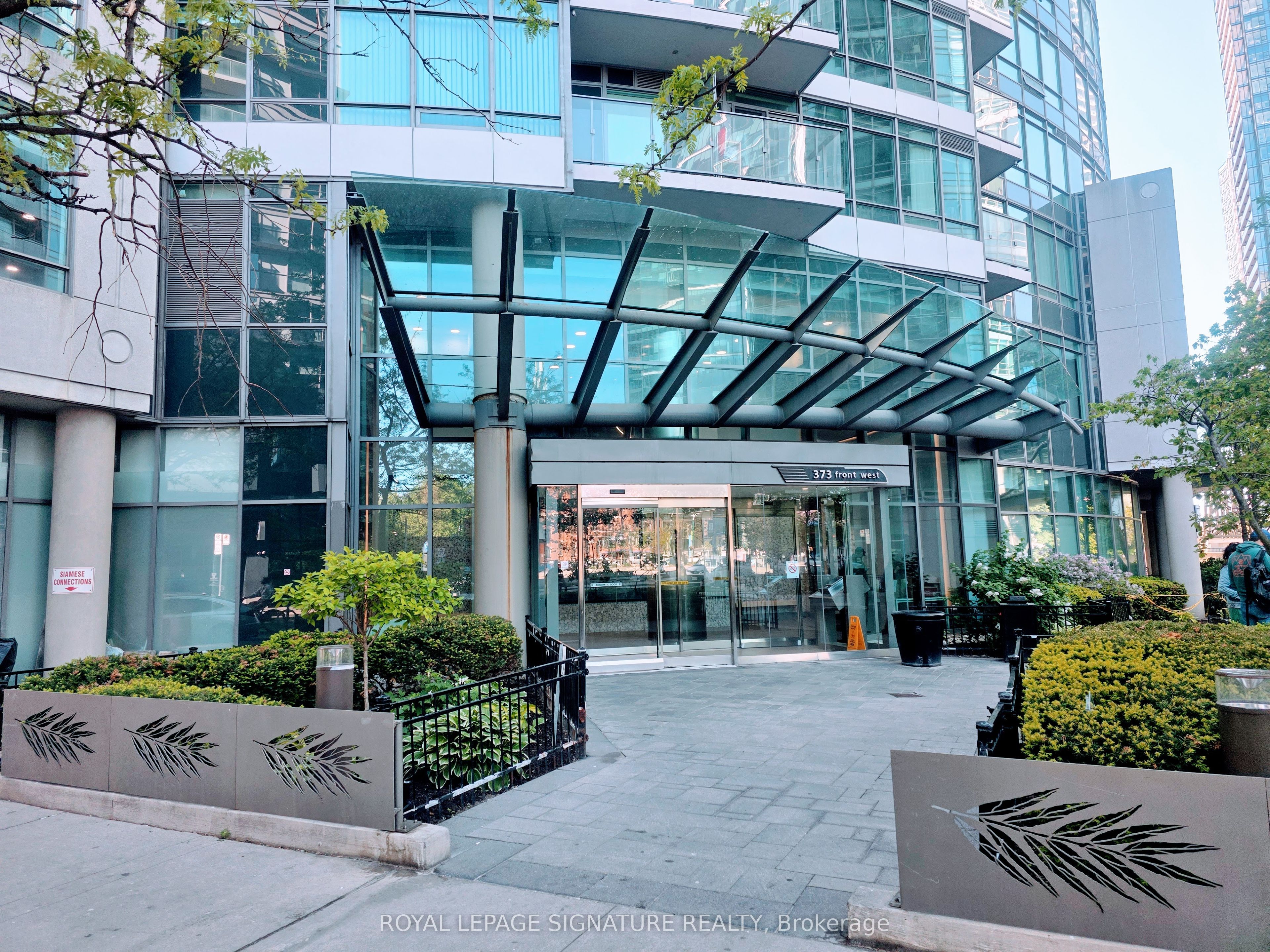 373 Front Street W 1703, Toronto, ON M5V 3R7 photo 3