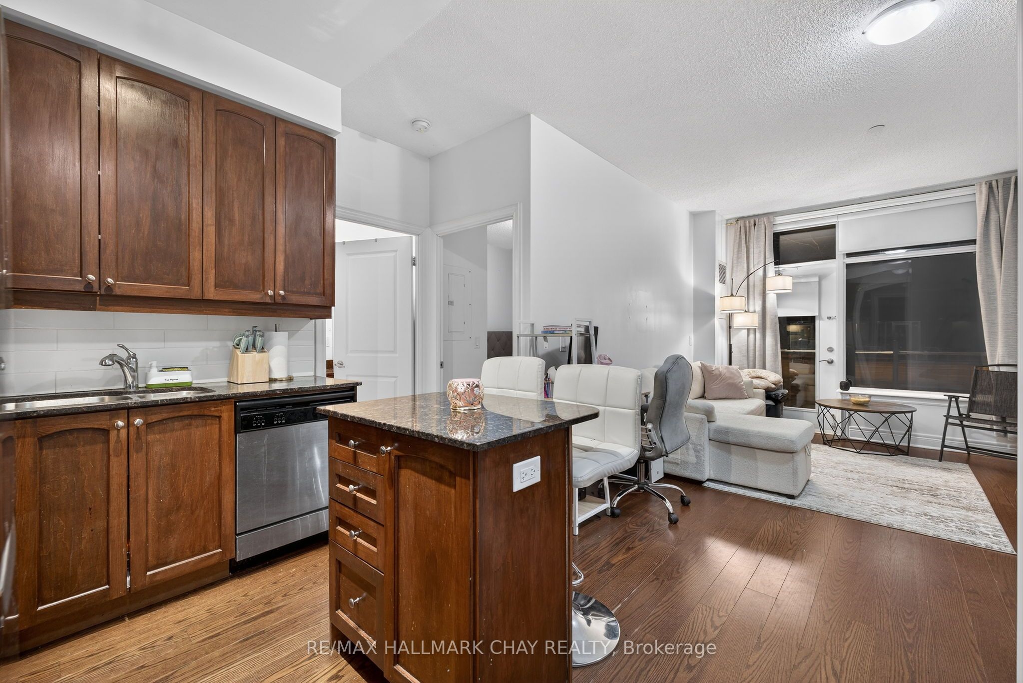 701 Sheppard Avenue W 108, Toronto, ON M3H 2S7 photo 3