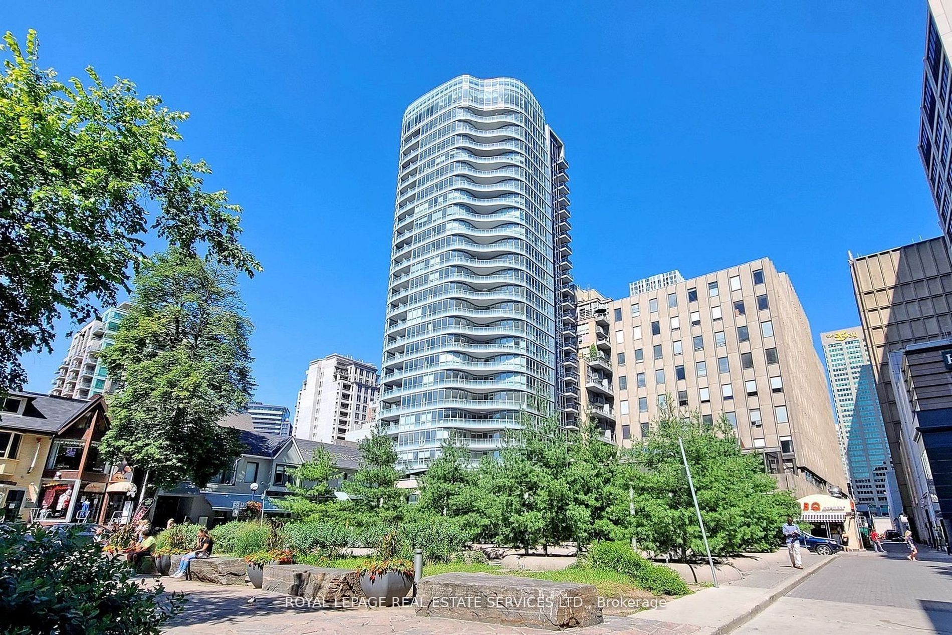 88 Cumberland Street 808, Toronto, ON M5R 1A3 photo 2