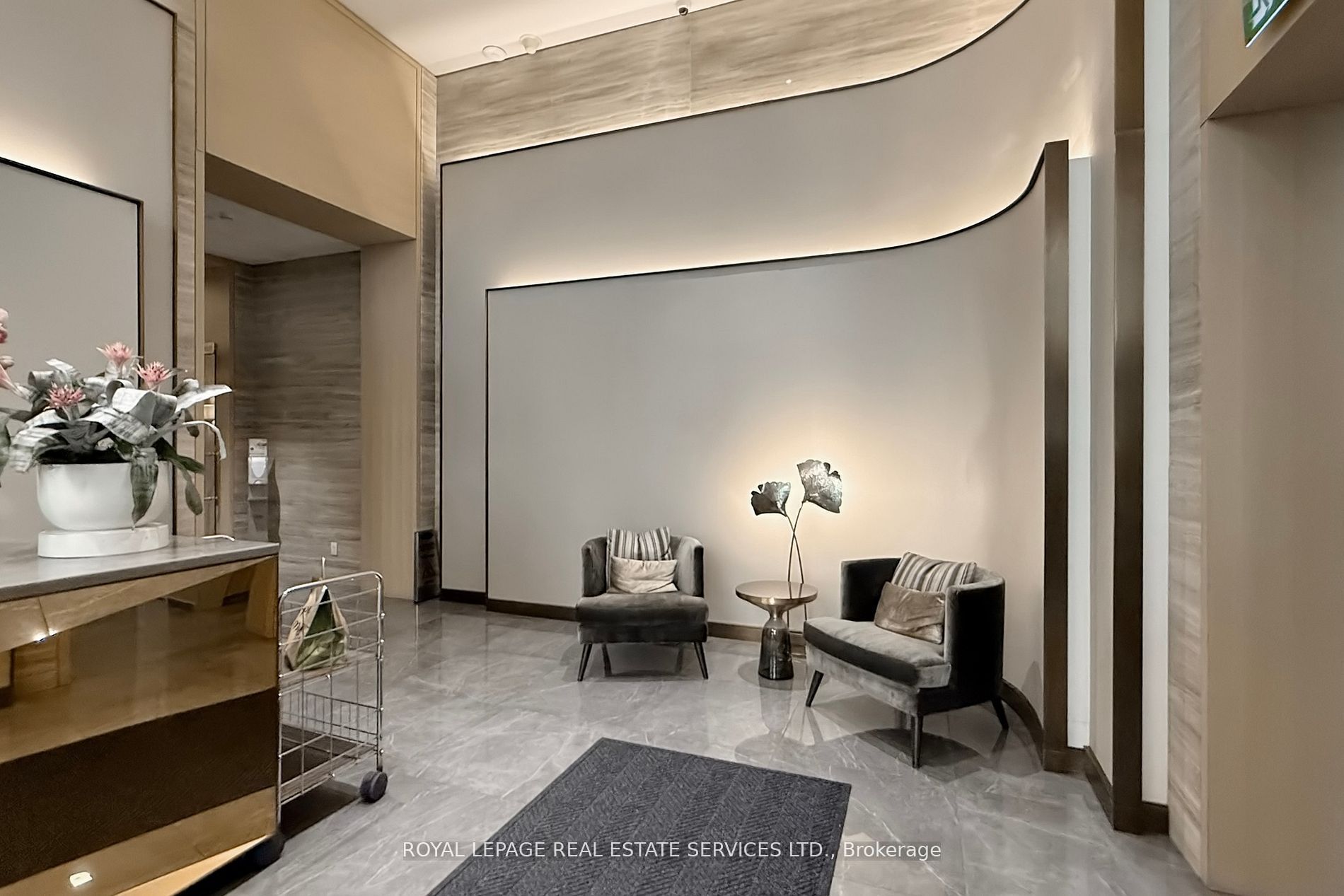 88 Cumberland Street 808, Toronto, ON M5R 1A3 photo 5