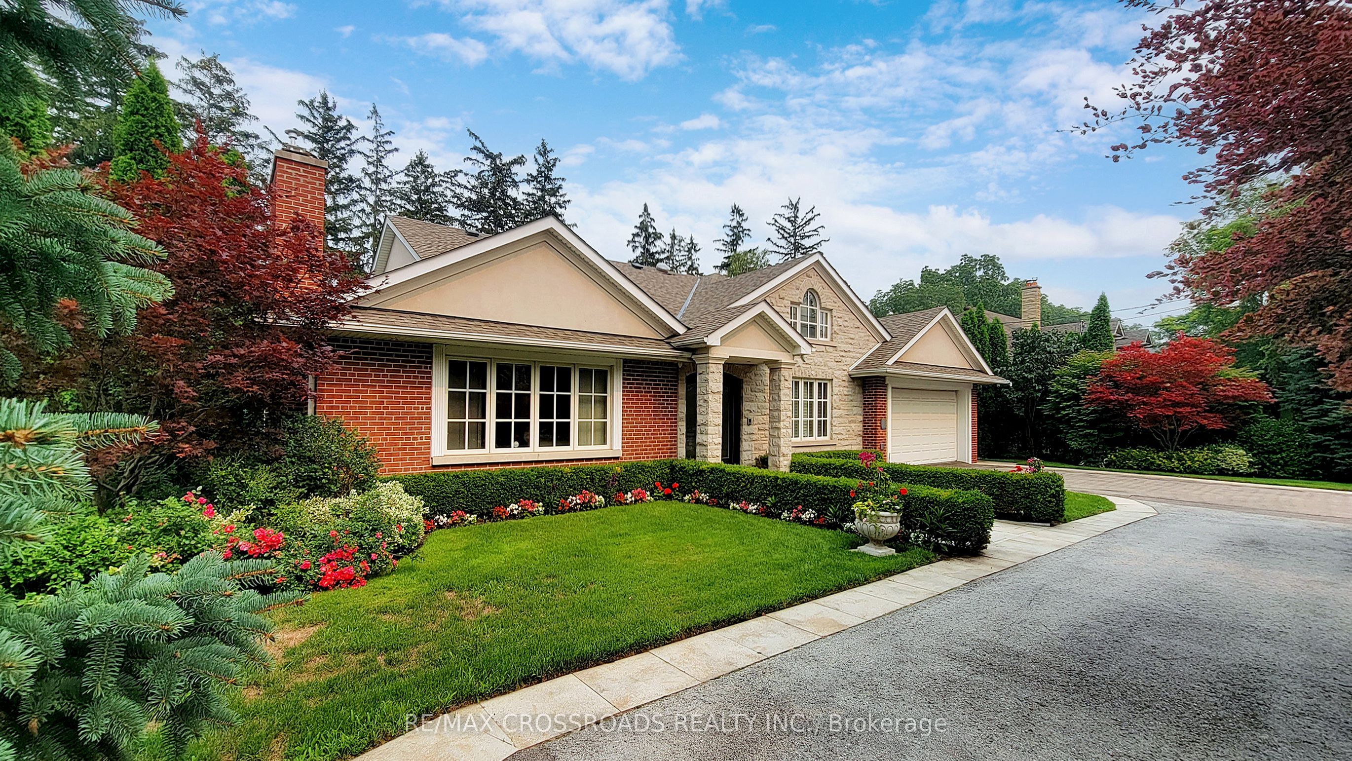 9 Daleberry Place, Toronto, ON M3B 2A5 photo 3