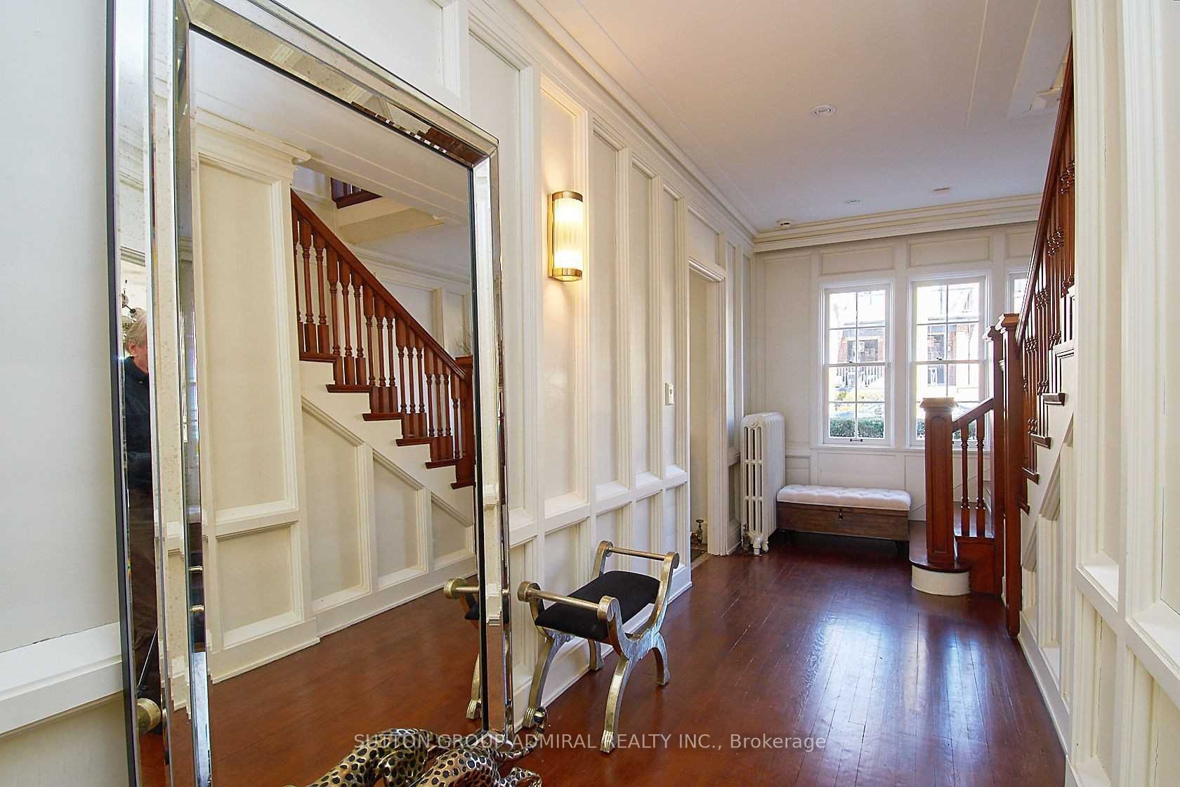 63 Highland Avenue, Toronto, ON M4W 2A2 photo 2