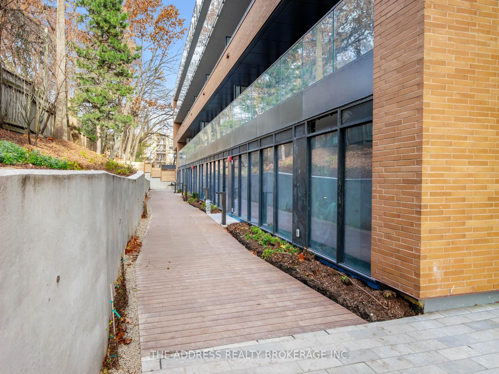 1720 Bayview Avenue E 621, Toronto, ON M4G 0E5 photo 4