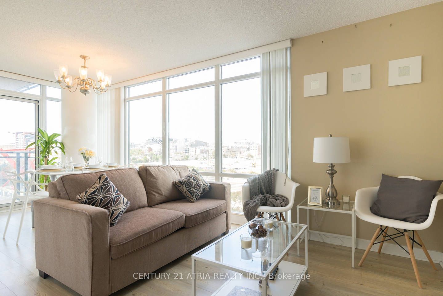 4K Spadina Avenue 302, Toronto, ON M5V 3Y9 photo 2