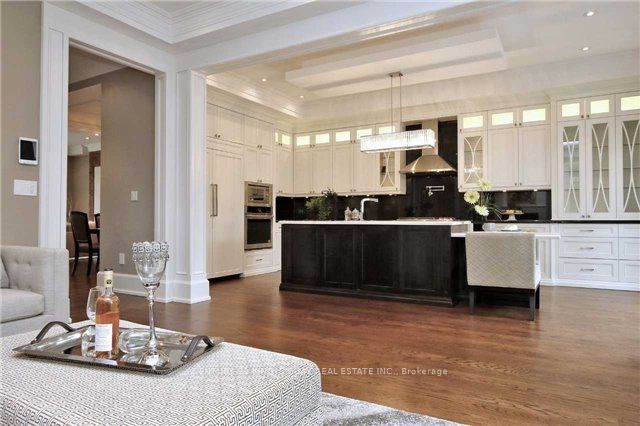 112 Alfred Avenue, Toronto, ON M2N 3H7 photo 5