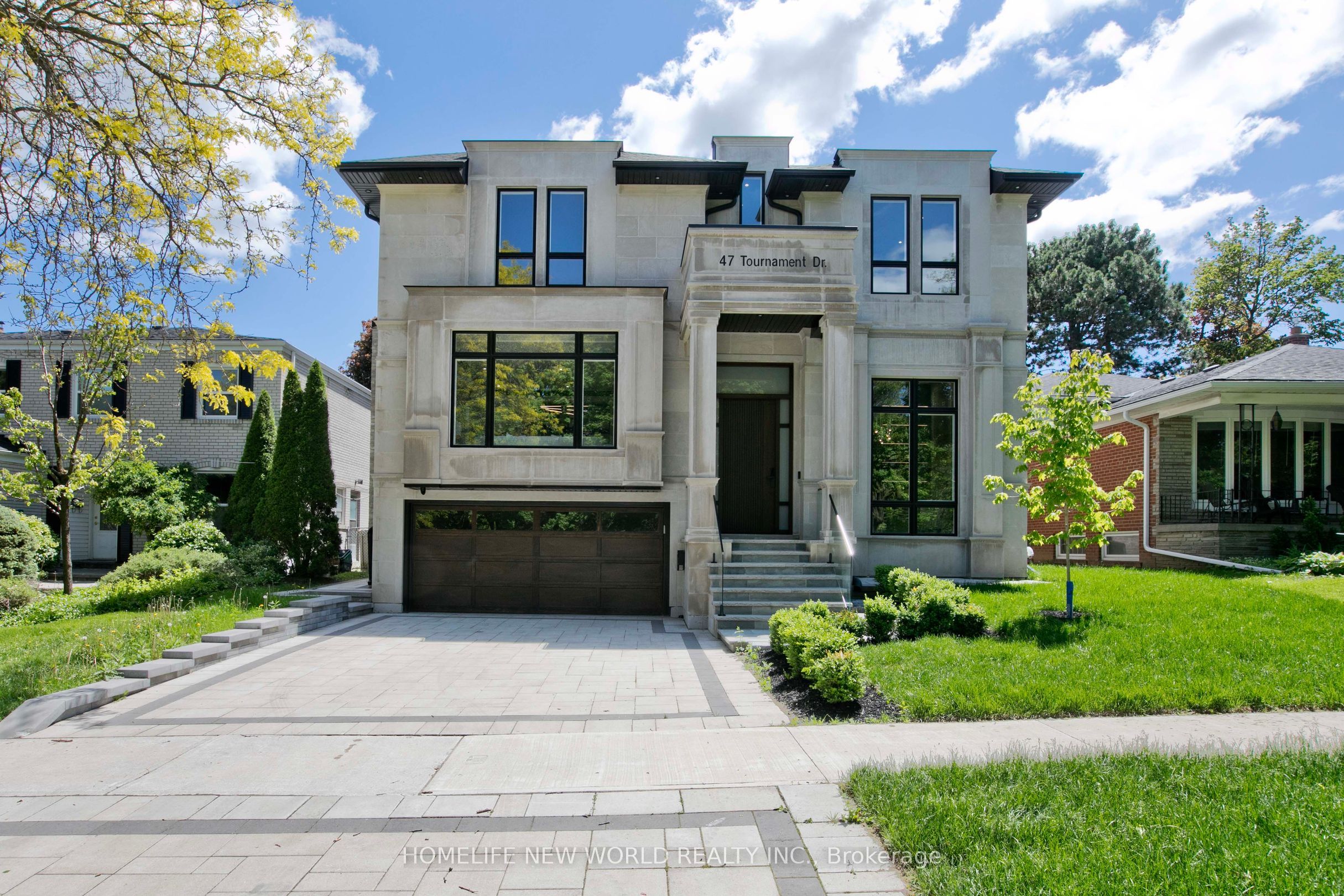 47 Tournament Drive, Toronto, ON M2P 1K2 photo 2
