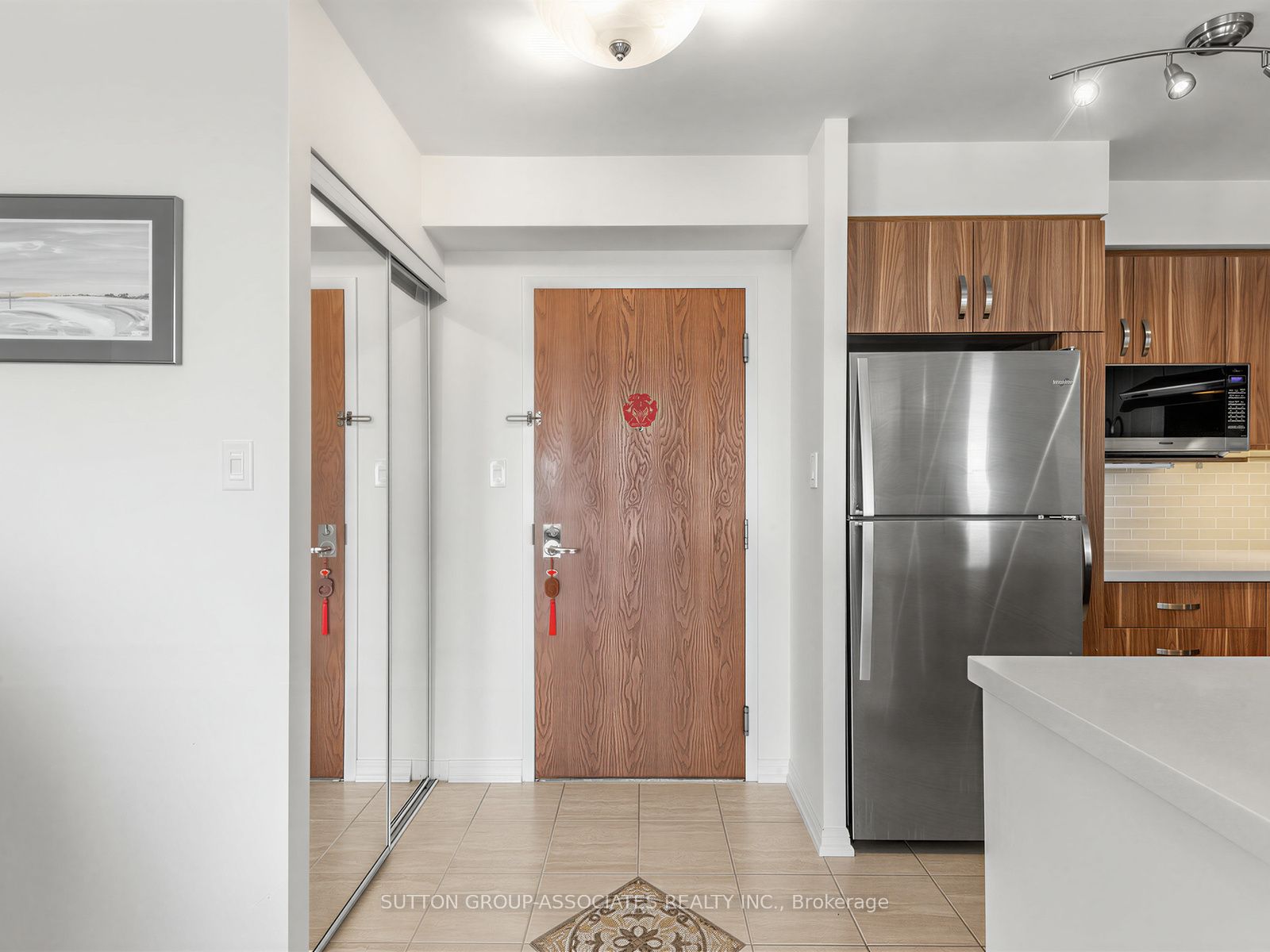 23 Lorraine Drive 1706, Toronto, ON M2N 6Z6 photo 3